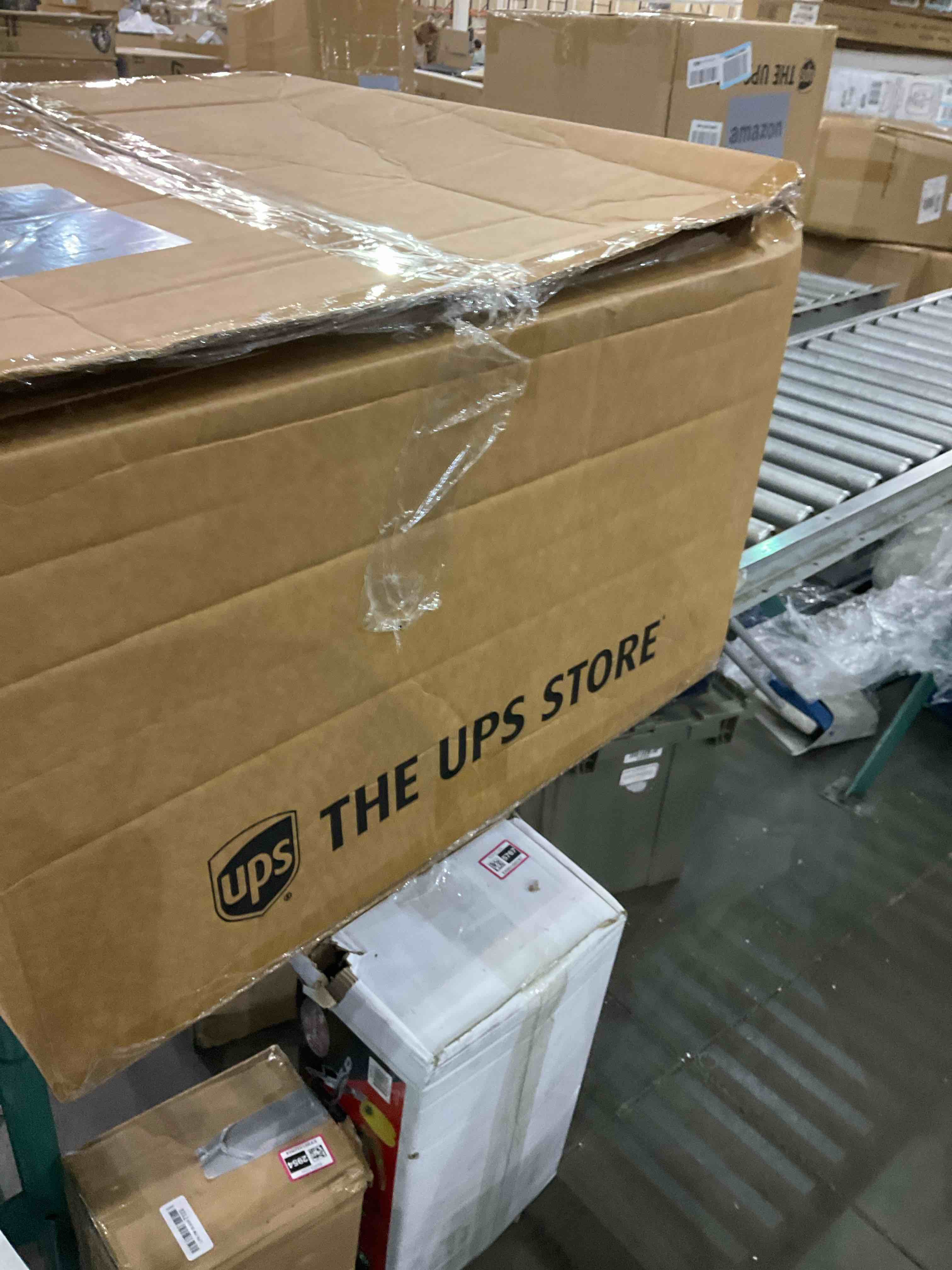 https://s3.amazonaws.com/lotting-images-prod/BargainHunt/EXS01502742_1717500824569.jpeg