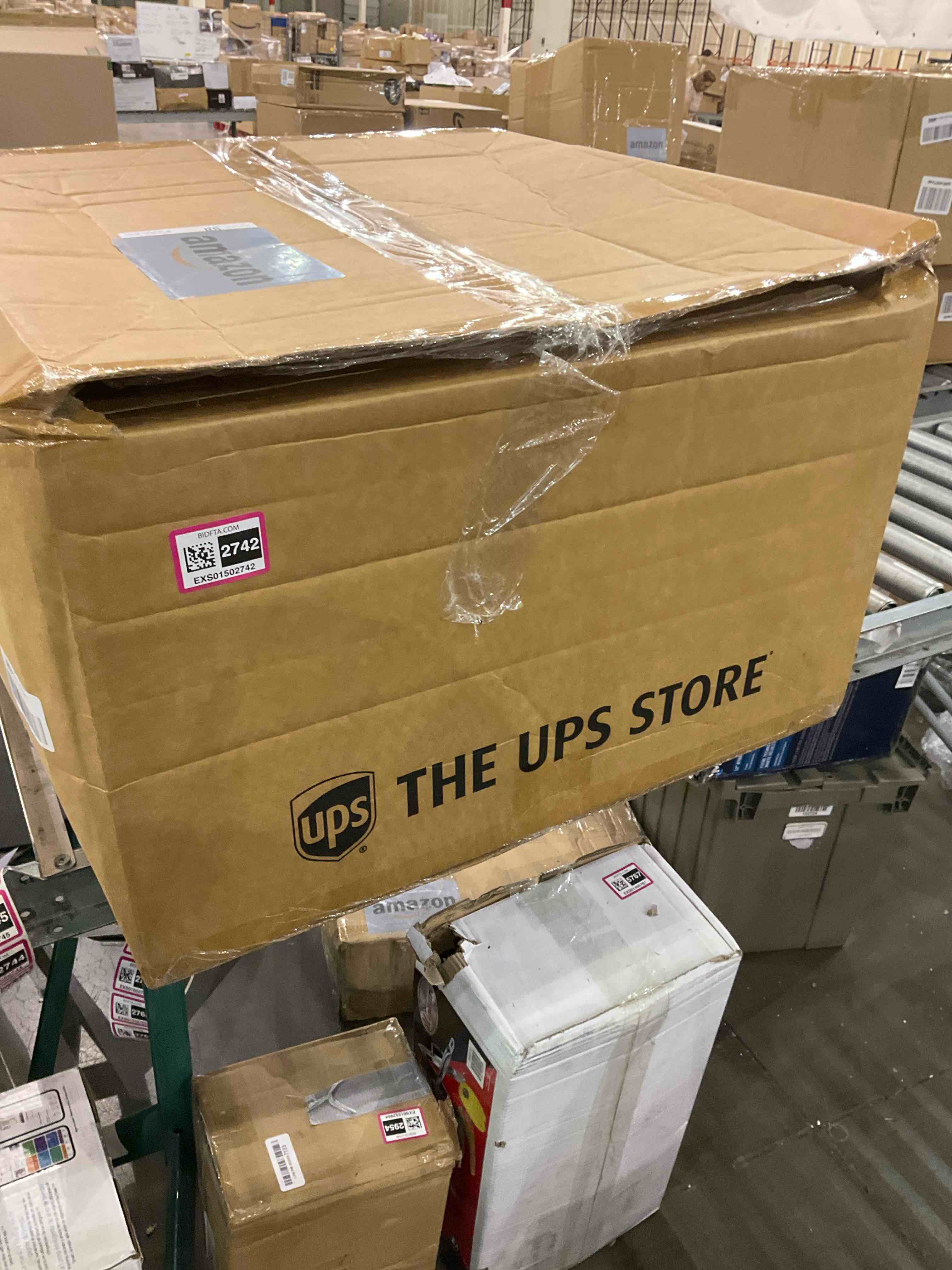 https://s3.amazonaws.com/lotting-images-prod/BargainHunt/EXS01502742_1717500832081.jpeg