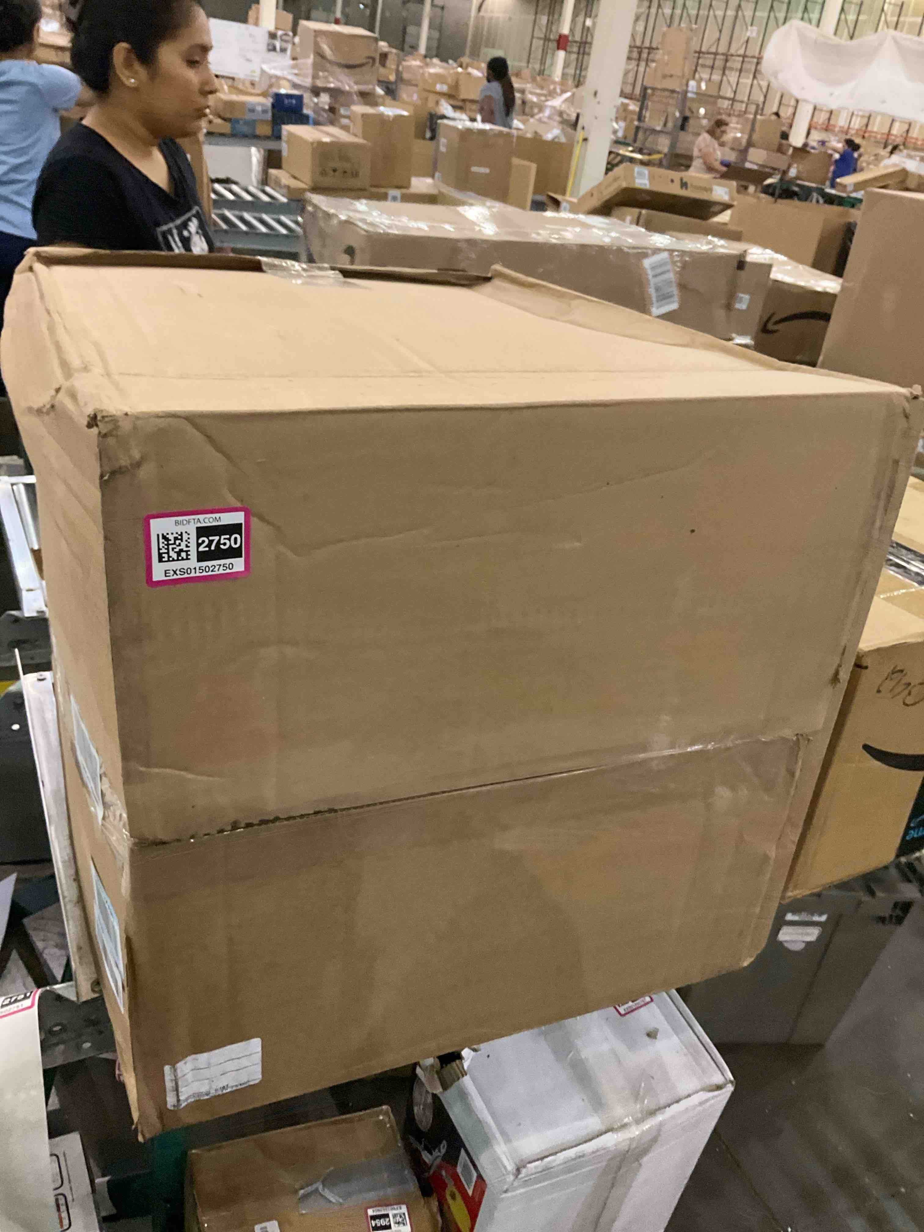 https://s3.amazonaws.com/lotting-images-prod/BargainHunt/EXS01502750_1717501644771.jpeg