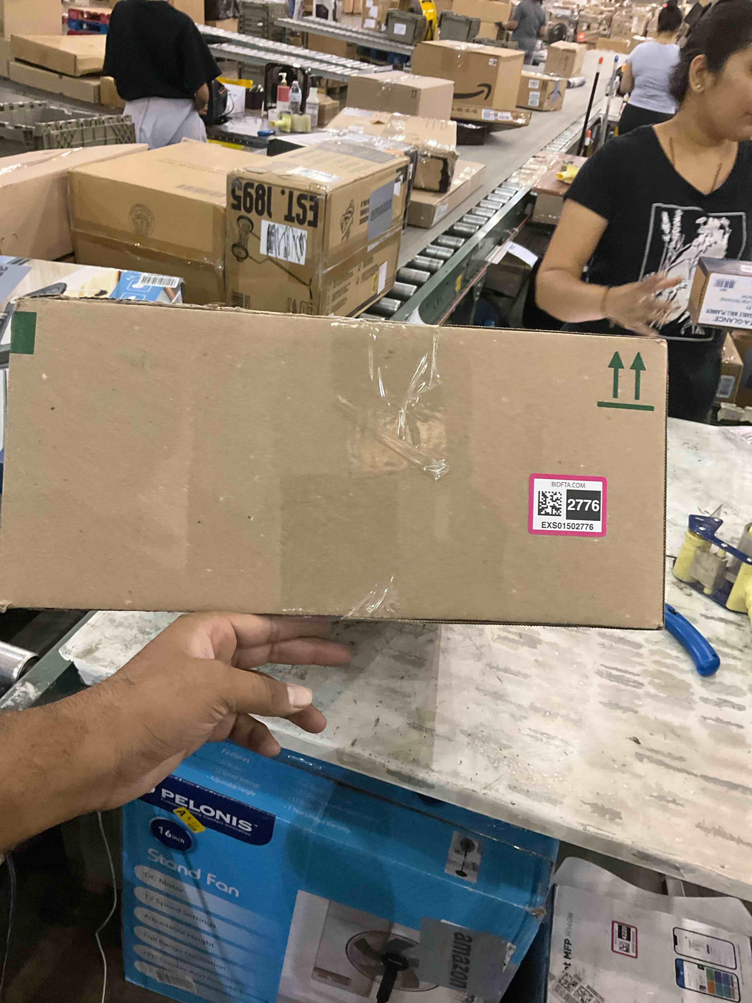https://s3.amazonaws.com/lotting-images-prod/BargainHunt/EXS01502776_1717504826755.jpeg