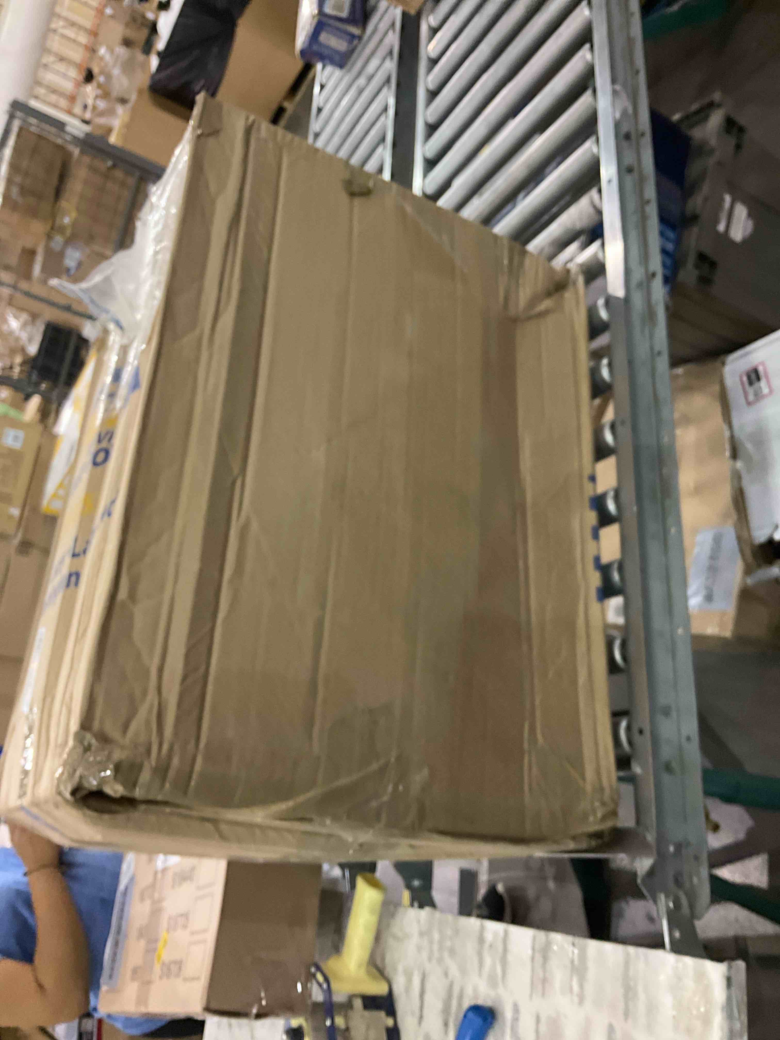 https://s3.amazonaws.com/lotting-images-prod/BargainHunt/EXS01502999_1717591995106.jpeg