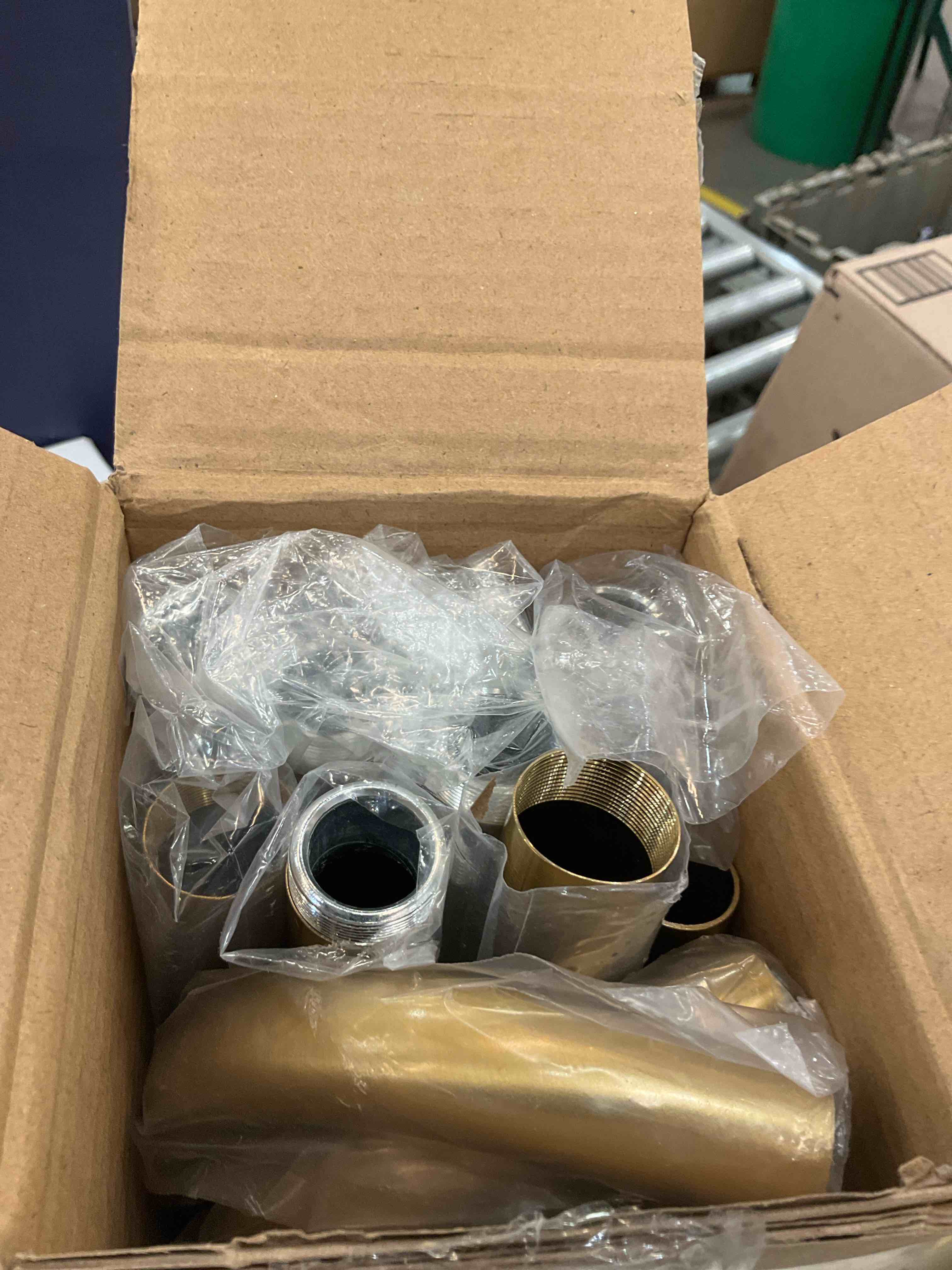https://s3.amazonaws.com/lotting-images-prod/BargainHunt/EXS01503079_1715707950315.jpeg