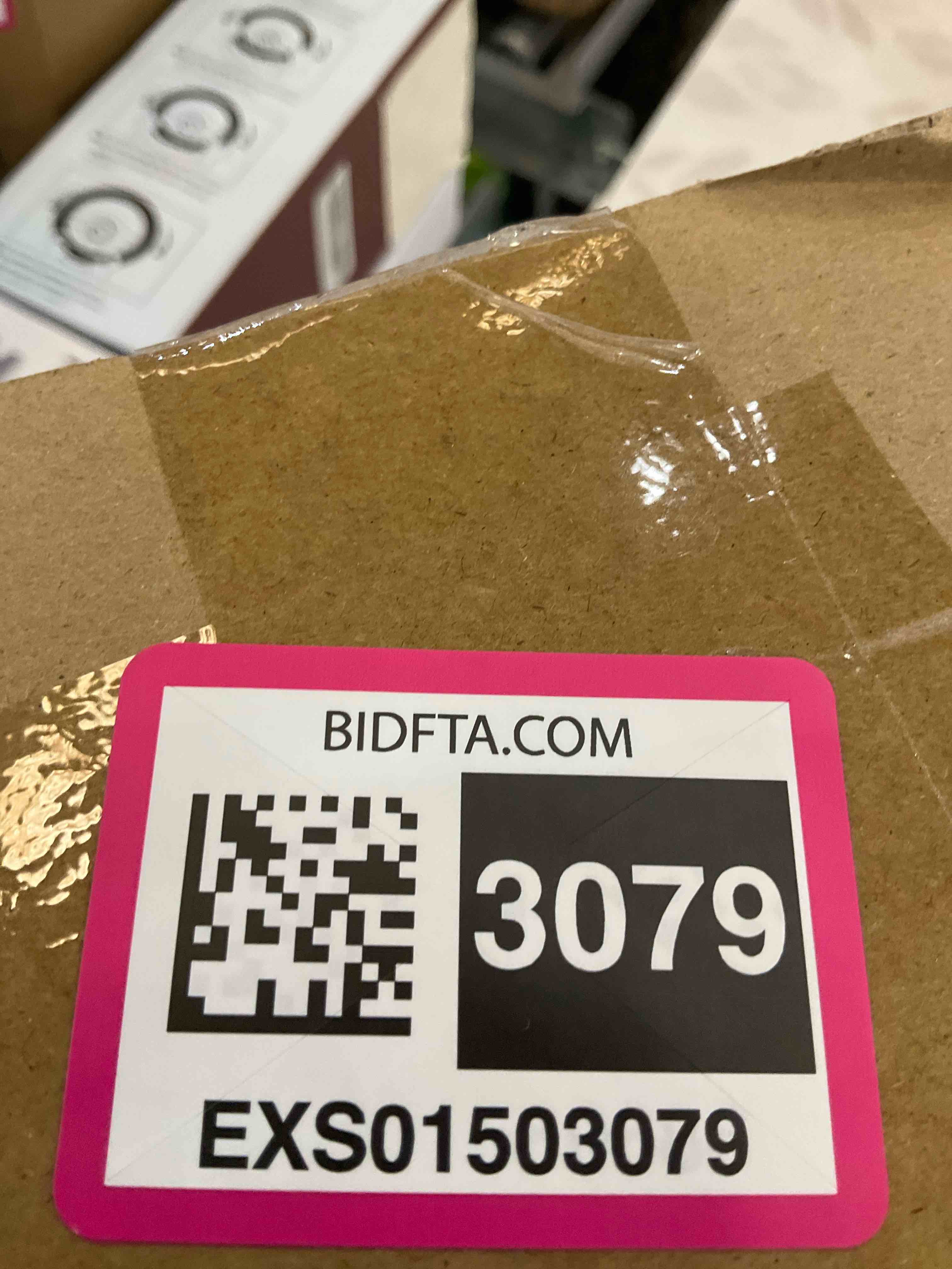 https://s3.amazonaws.com/lotting-images-prod/BargainHunt/EXS01503079_1715707975158.jpeg