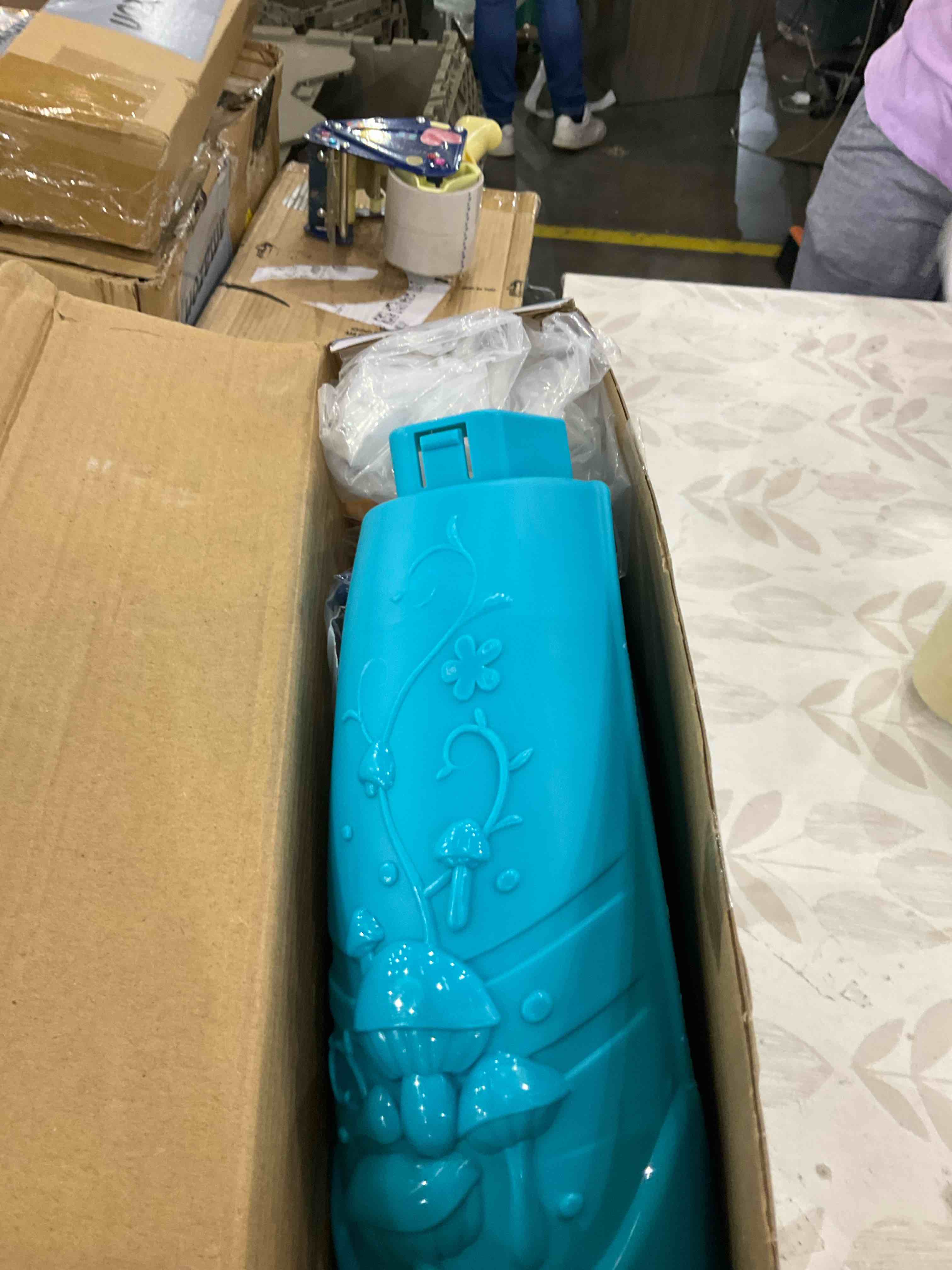 https://s3.amazonaws.com/lotting-images-prod/BargainHunt/EXS01503152_1715775018633.jpeg