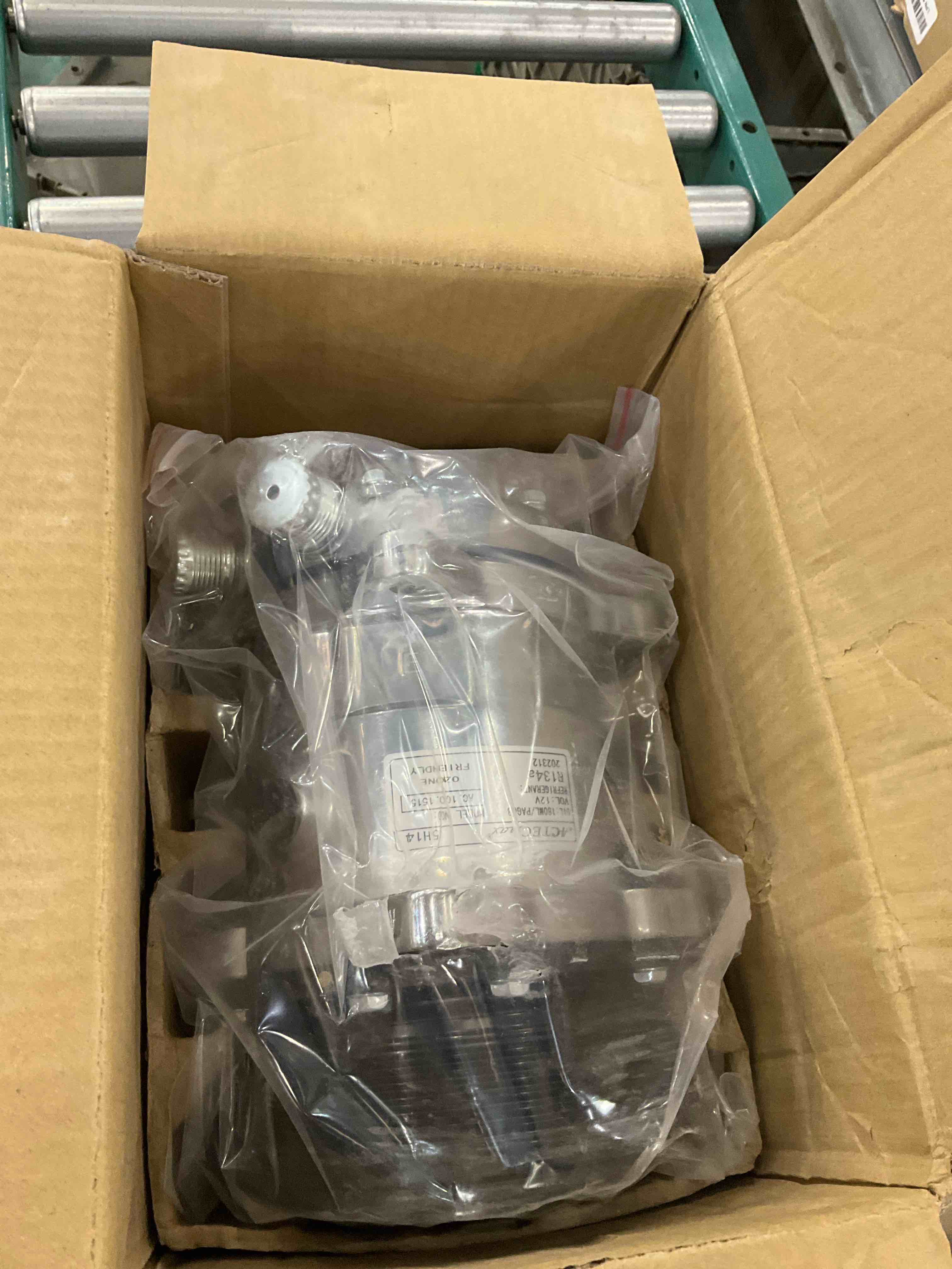 https://s3.amazonaws.com/lotting-images-prod/BargainHunt/EXS01503153_1715775093857.jpeg