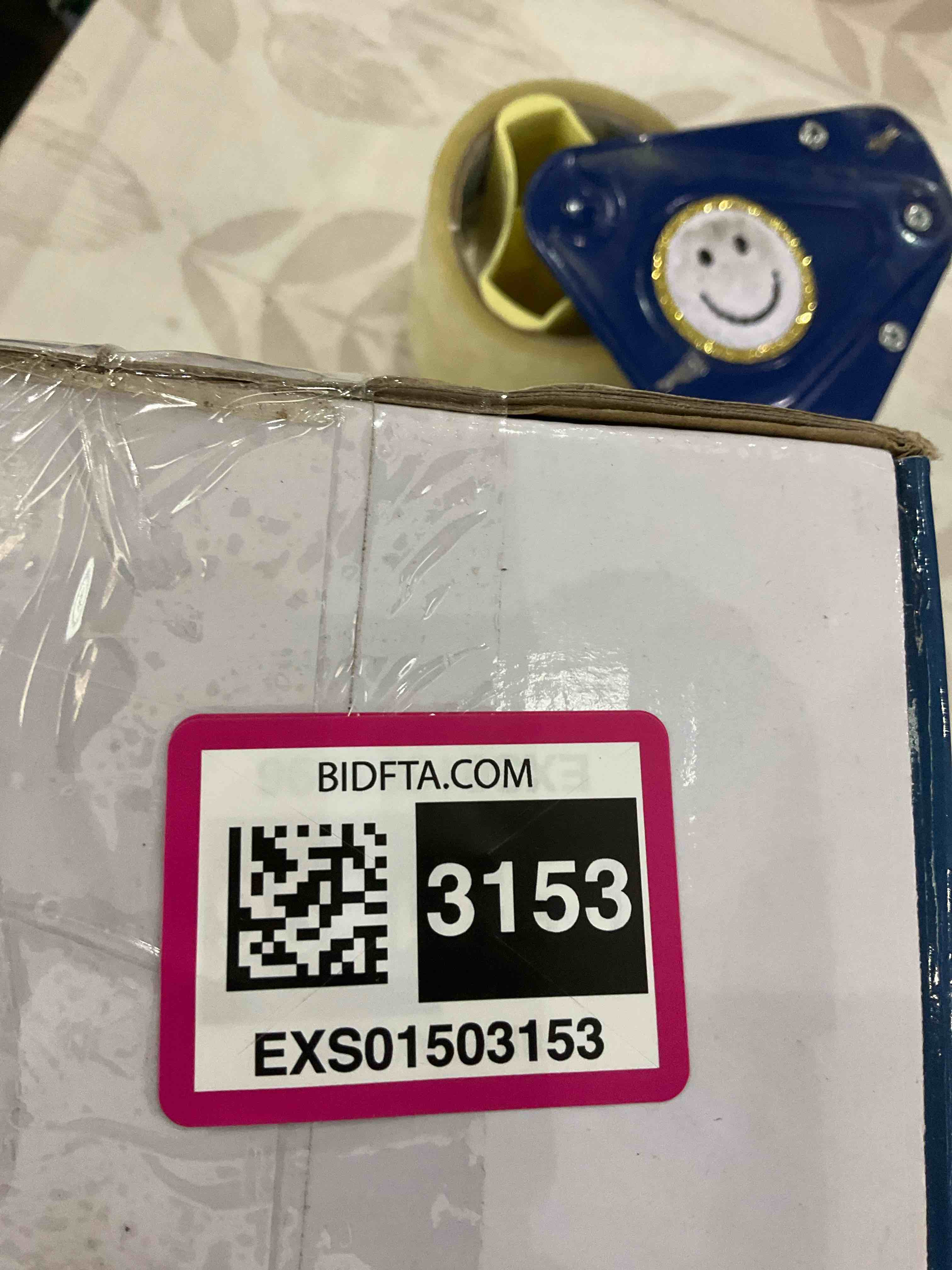 https://s3.amazonaws.com/lotting-images-prod/BargainHunt/EXS01503153_1715775118199.jpeg