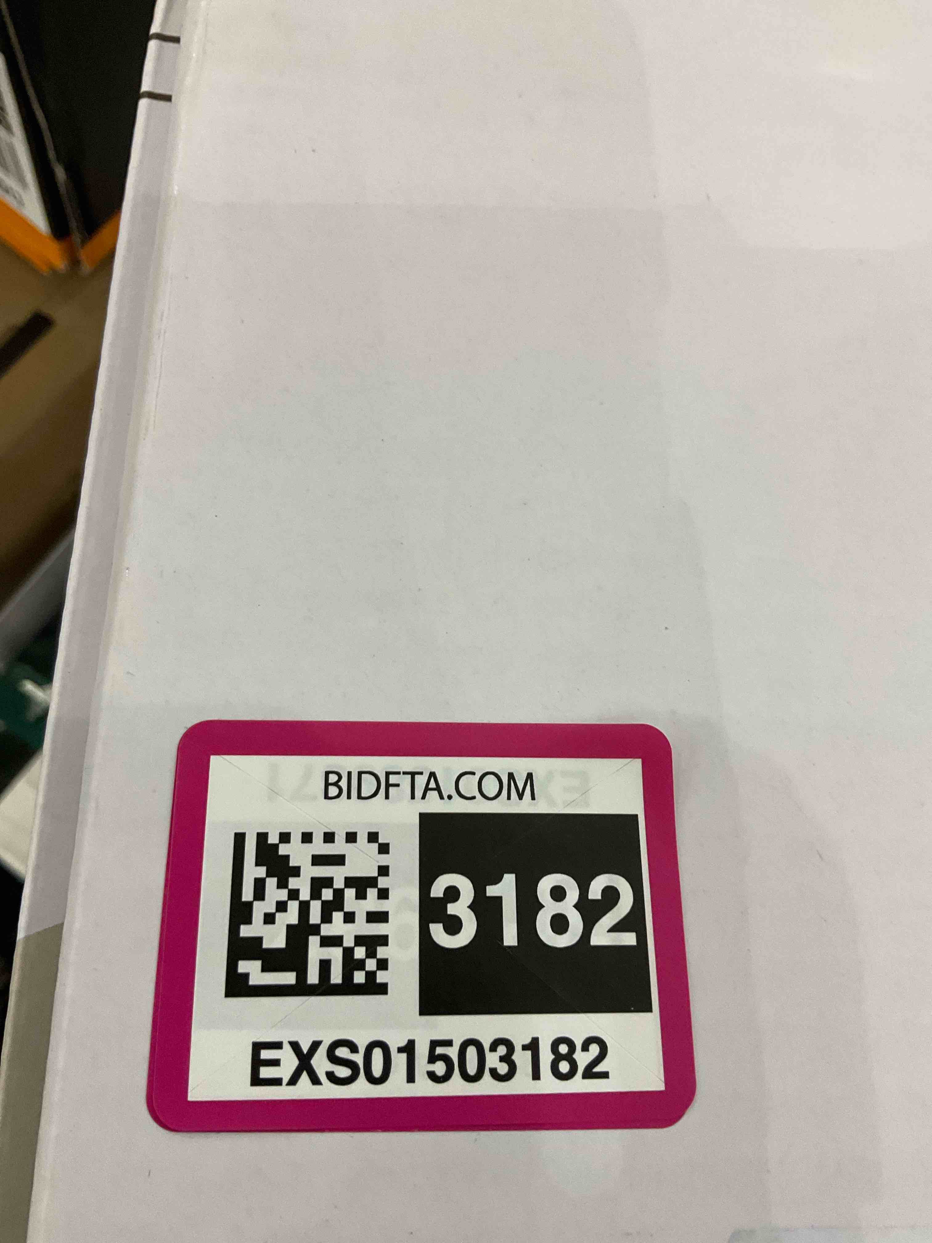 https://s3.amazonaws.com/lotting-images-prod/BargainHunt/EXS01503182_1715780106358.jpeg