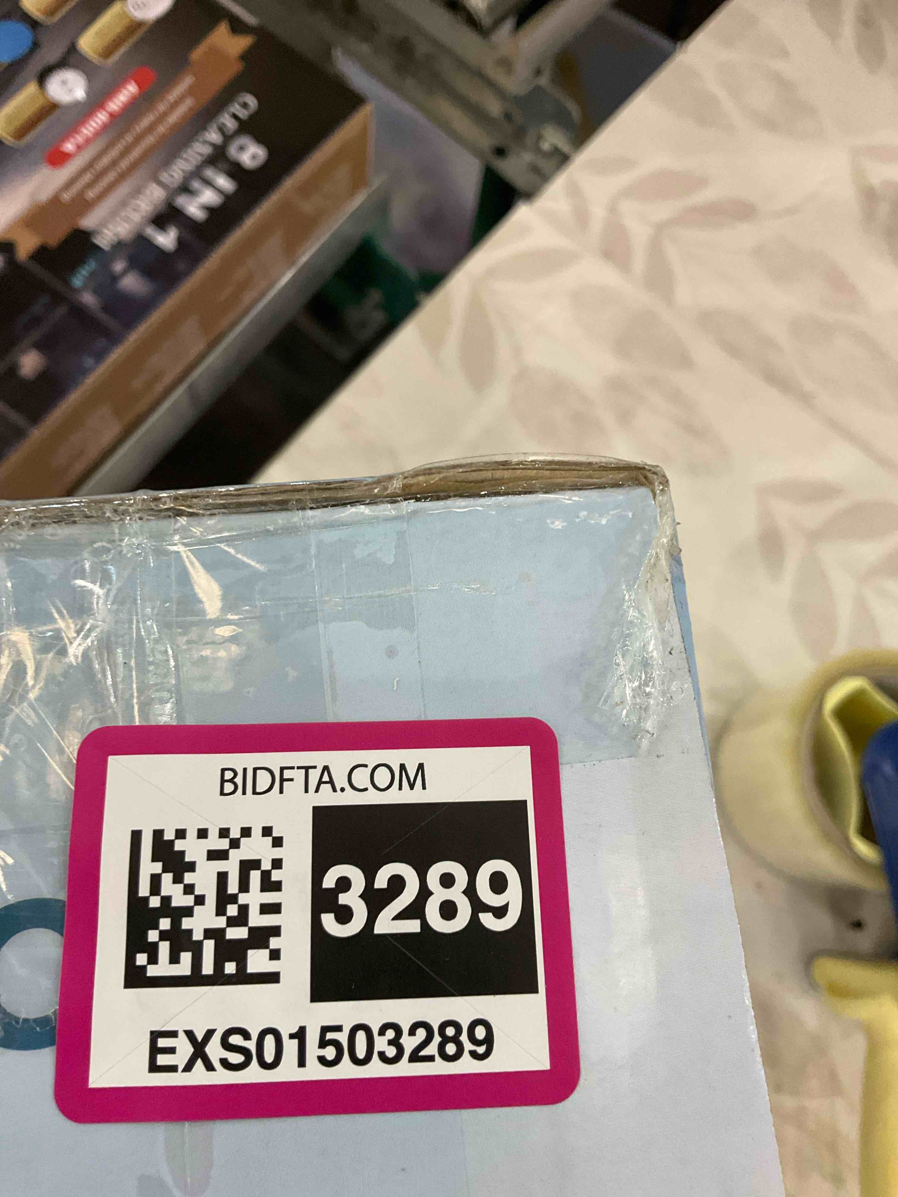 https://s3.amazonaws.com/lotting-images-prod/BargainHunt/EXS01503289_1715794857094.jpeg