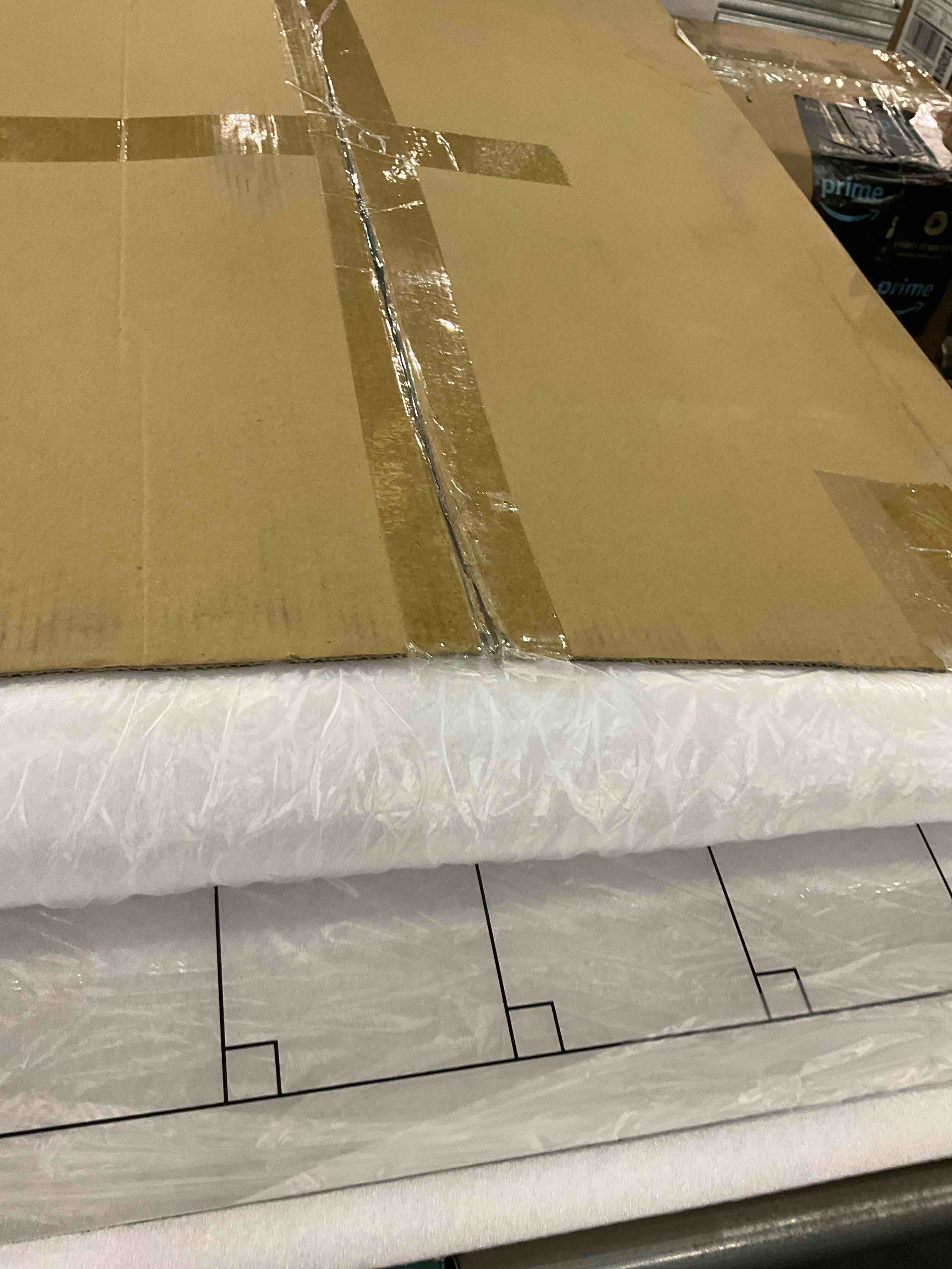 https://s3.amazonaws.com/lotting-images-prod/BargainHunt/EXS01503348_1715862328273.jpeg
