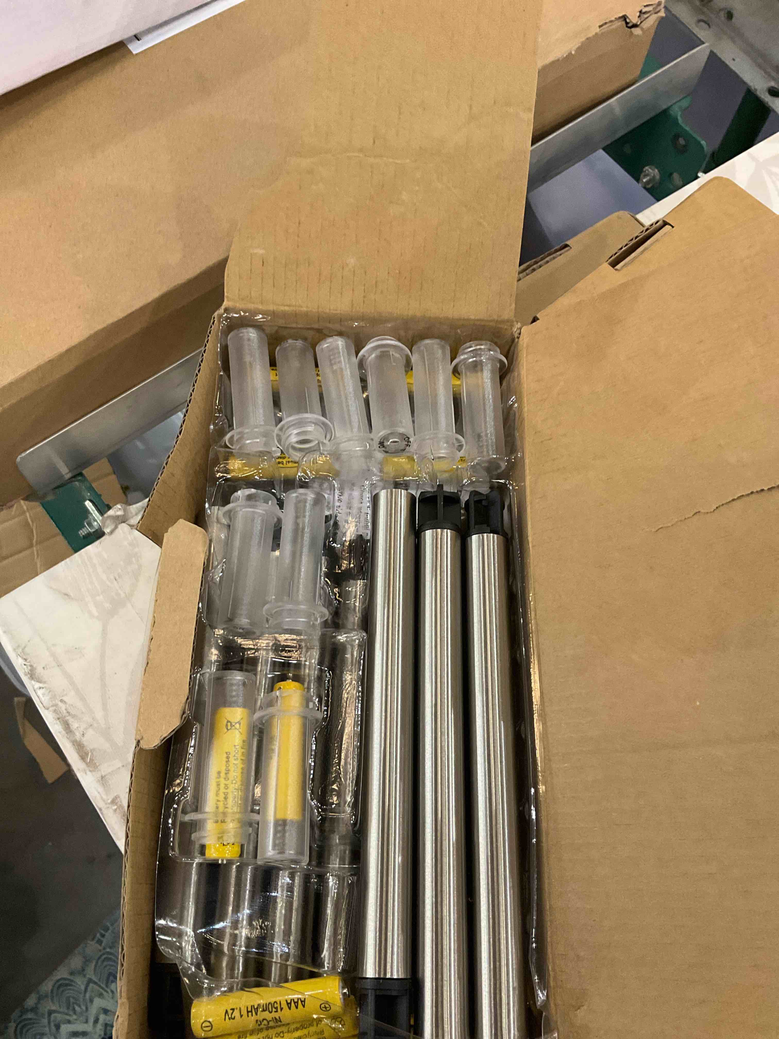 https://s3.amazonaws.com/lotting-images-prod/BargainHunt/EXS01503407_1715870338709.jpeg