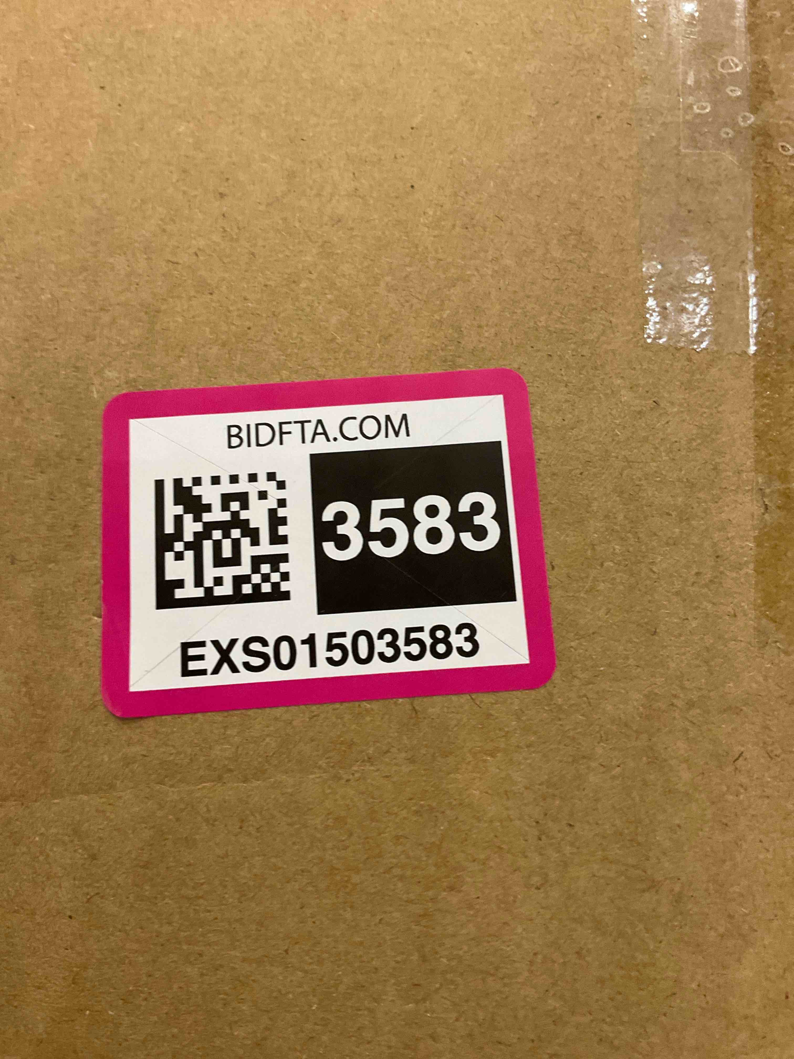 https://s3.amazonaws.com/lotting-images-prod/BargainHunt/EXS01503583_1716909619216.jpeg