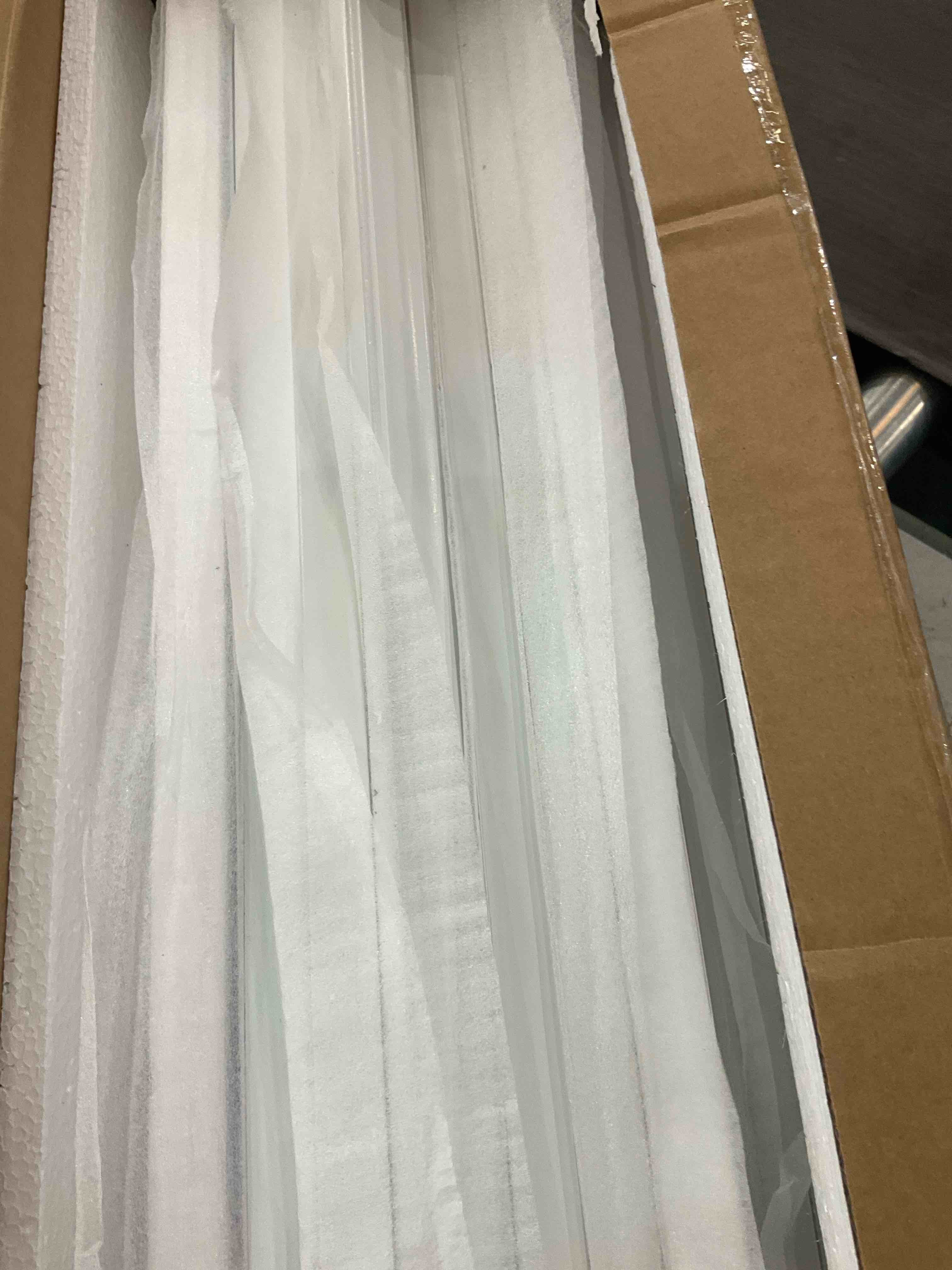 https://s3.amazonaws.com/lotting-images-prod/BargainHunt/EXS01503587_1716910205801.jpeg