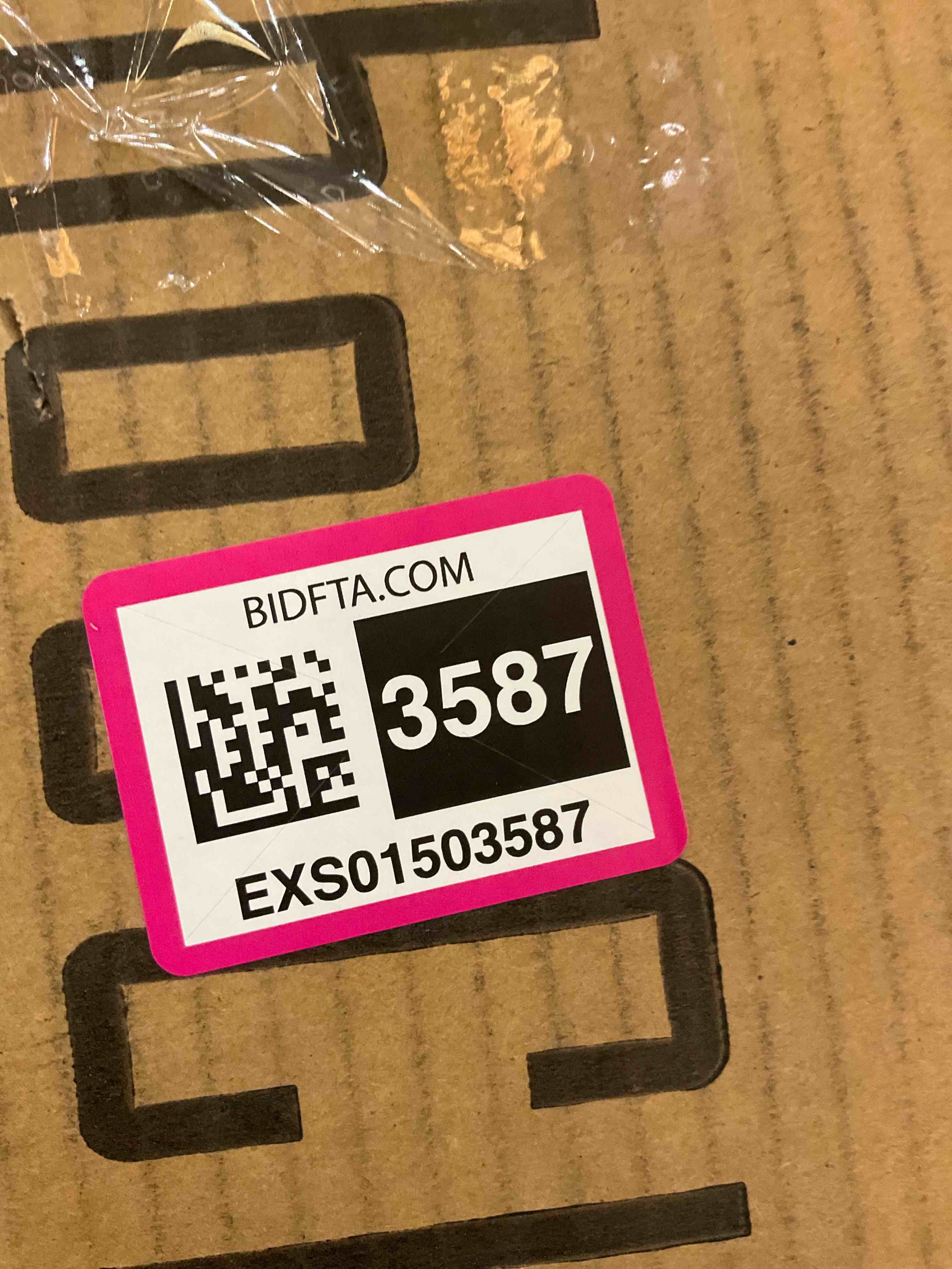 https://s3.amazonaws.com/lotting-images-prod/BargainHunt/EXS01503587_1716910247042.jpeg