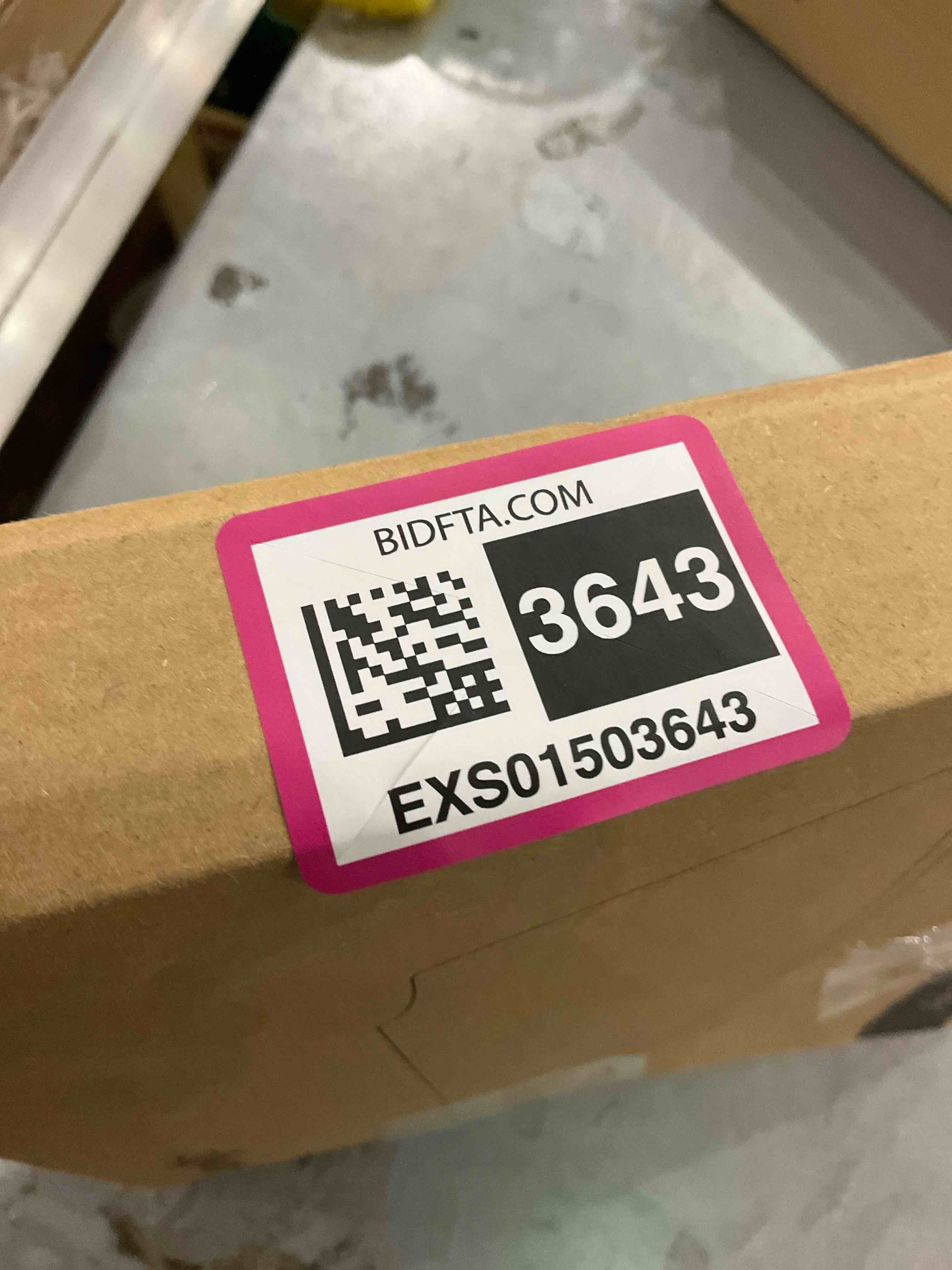 https://s3.amazonaws.com/lotting-images-prod/BargainHunt/EXS01503643_1716922392612.jpeg
