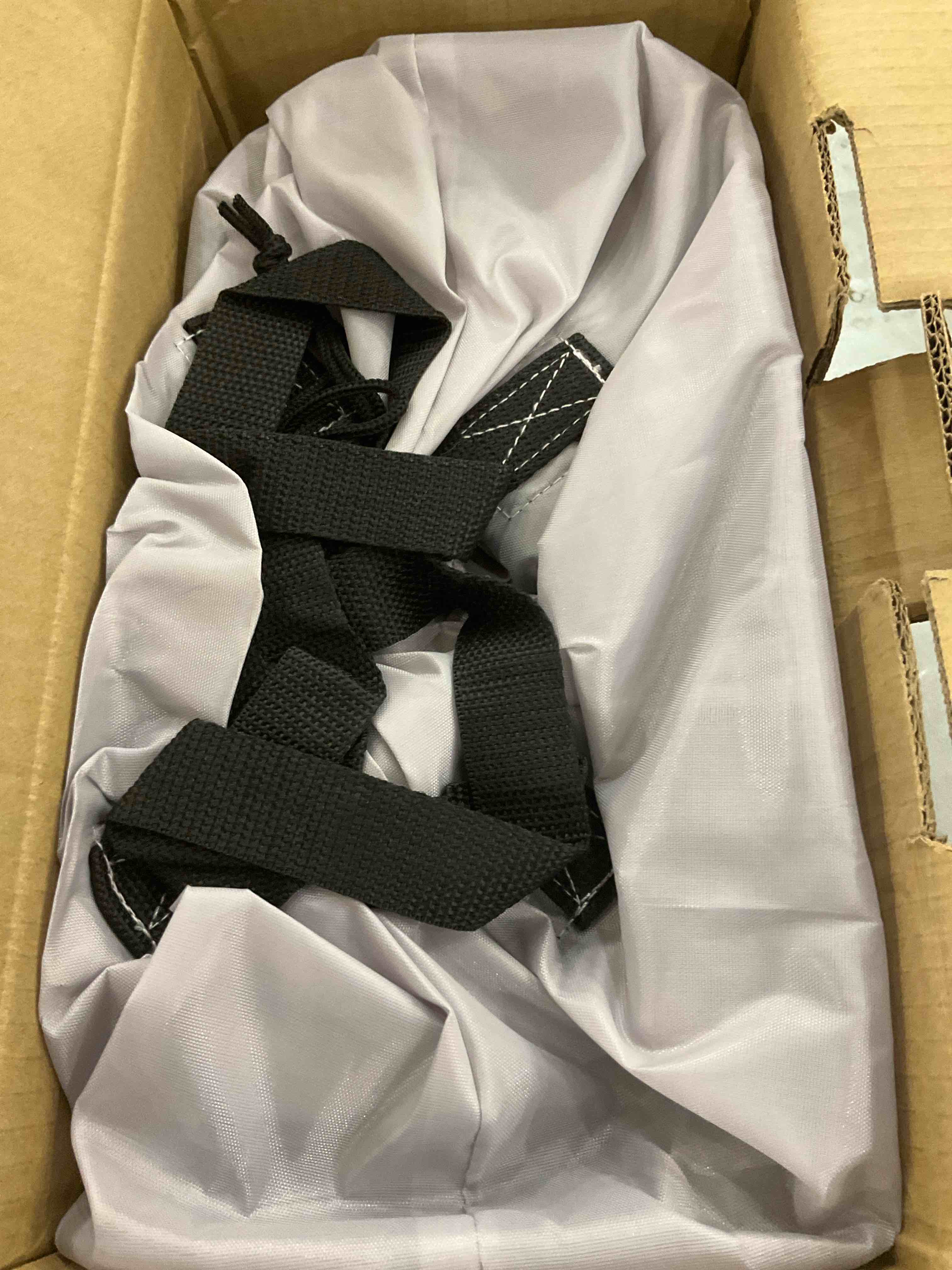 https://s3.amazonaws.com/lotting-images-prod/BargainHunt/EXS01503732_1716992264975.jpeg