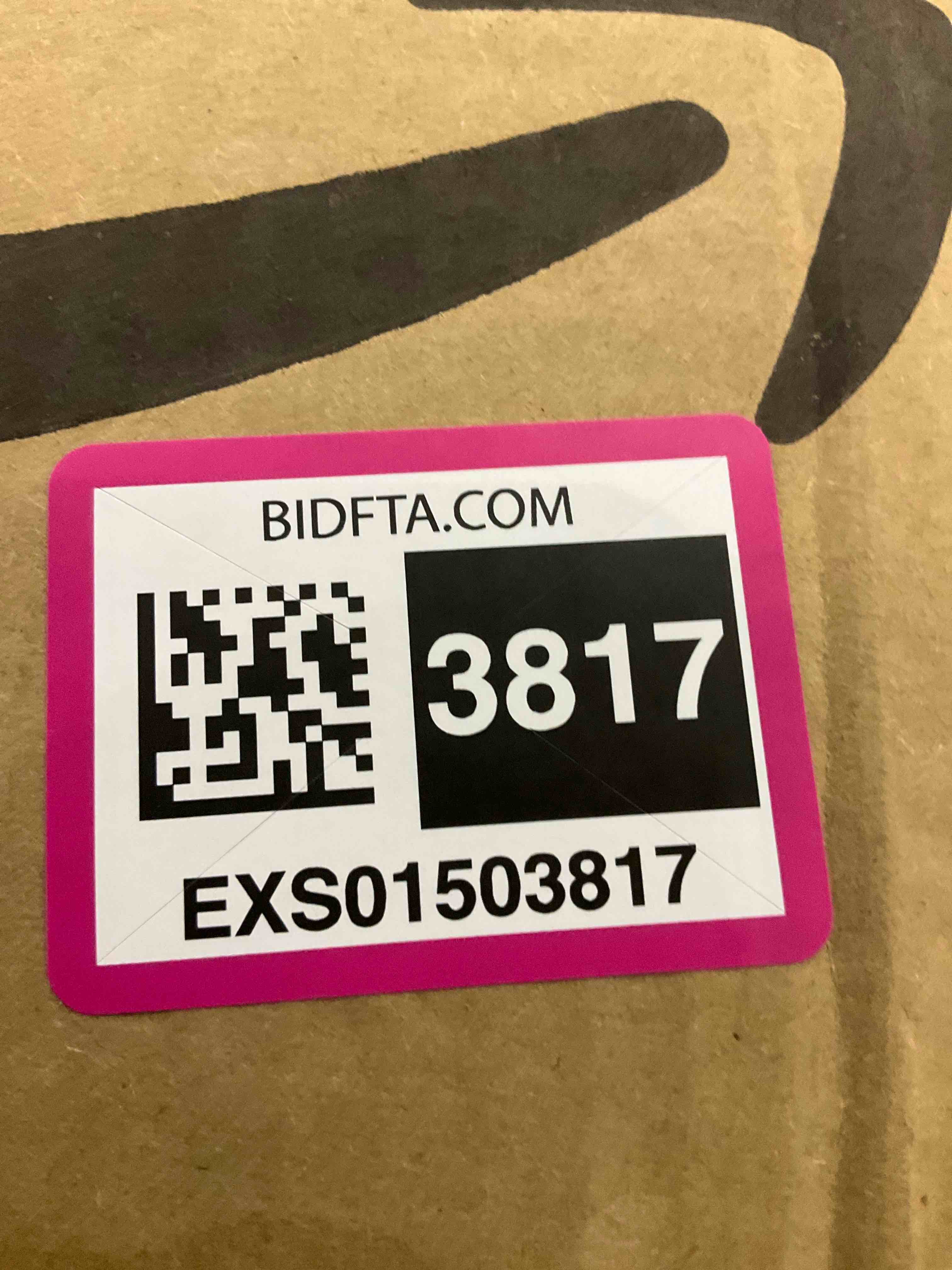 https://s3.amazonaws.com/lotting-images-prod/BargainHunt/EXS01503817_1717068521817.jpeg