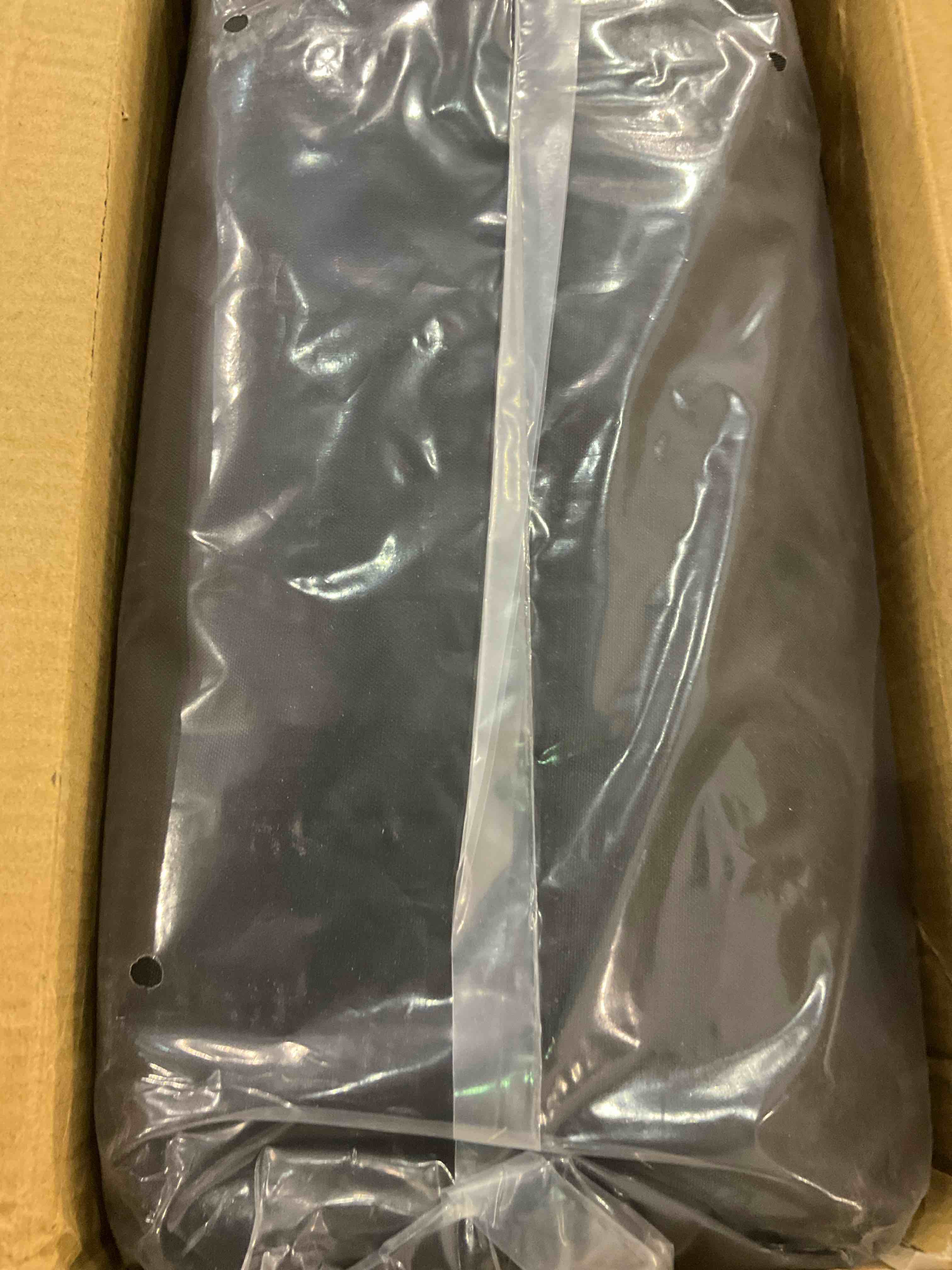 https://s3.amazonaws.com/lotting-images-prod/BargainHunt/EXS01503819_1717068716086.jpeg