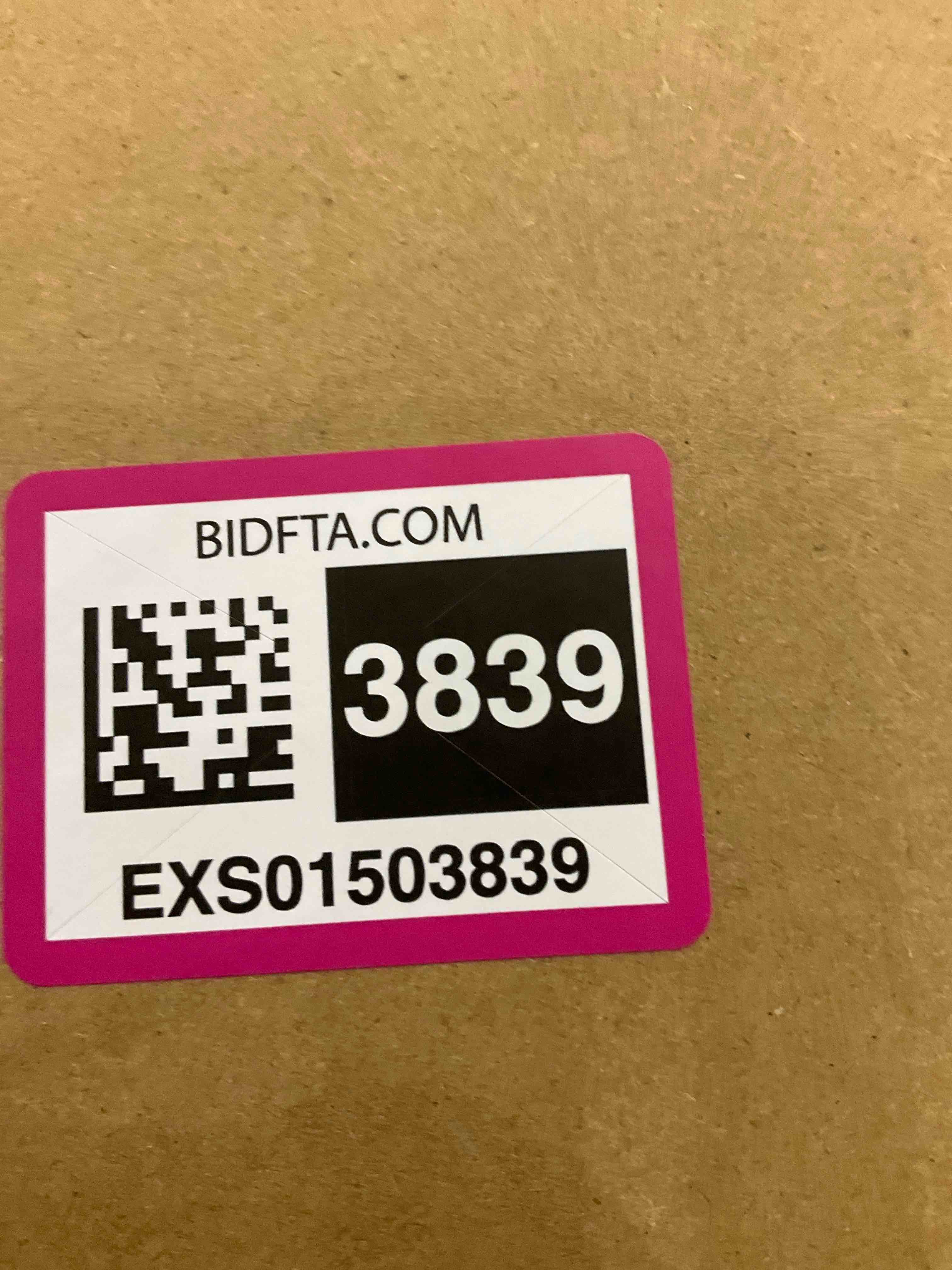 https://s3.amazonaws.com/lotting-images-prod/BargainHunt/EXS01503839_1717071548187.jpeg