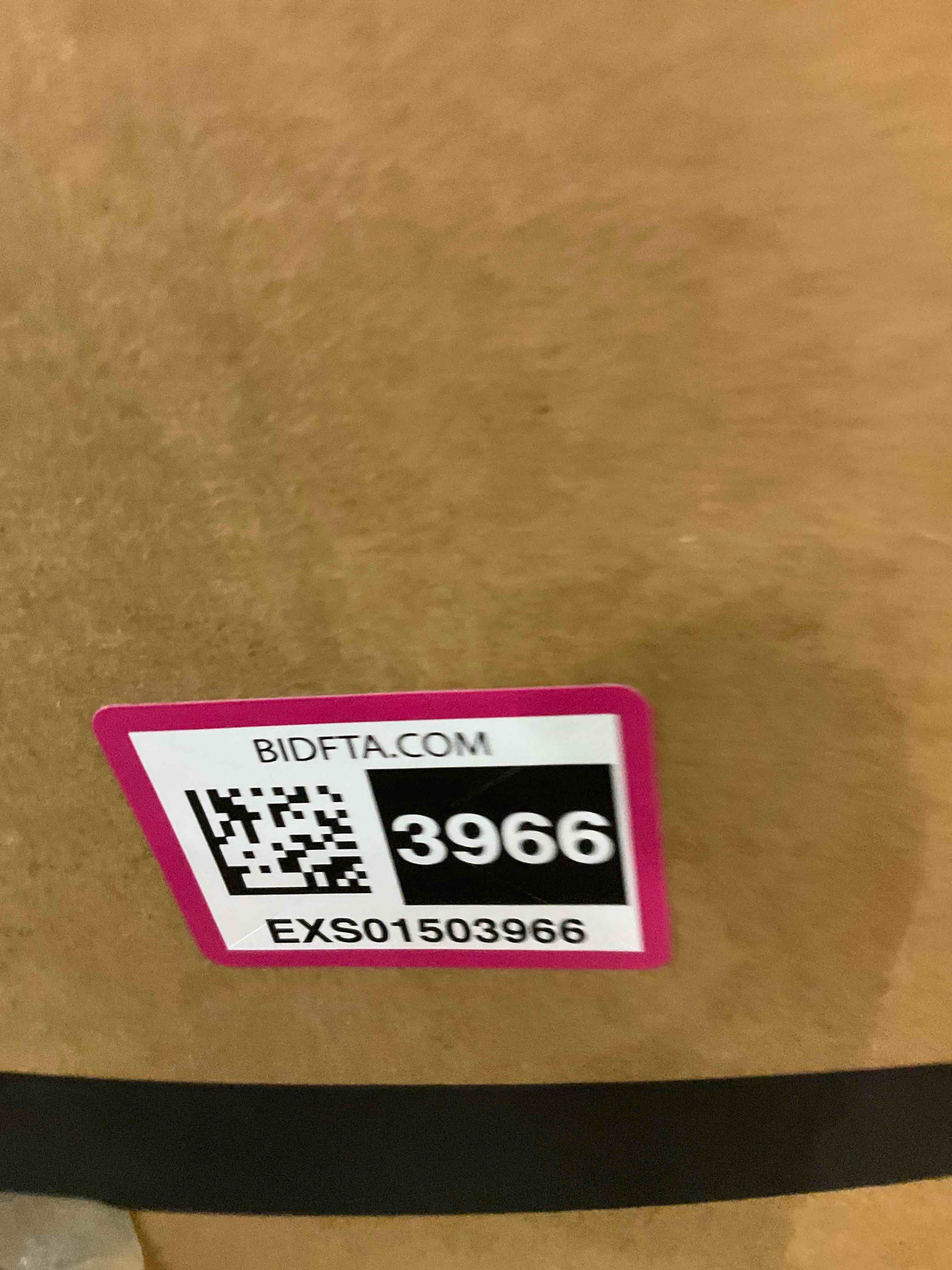 https://s3.amazonaws.com/lotting-images-prod/BargainHunt/EXS01503966_1717156137343.jpeg