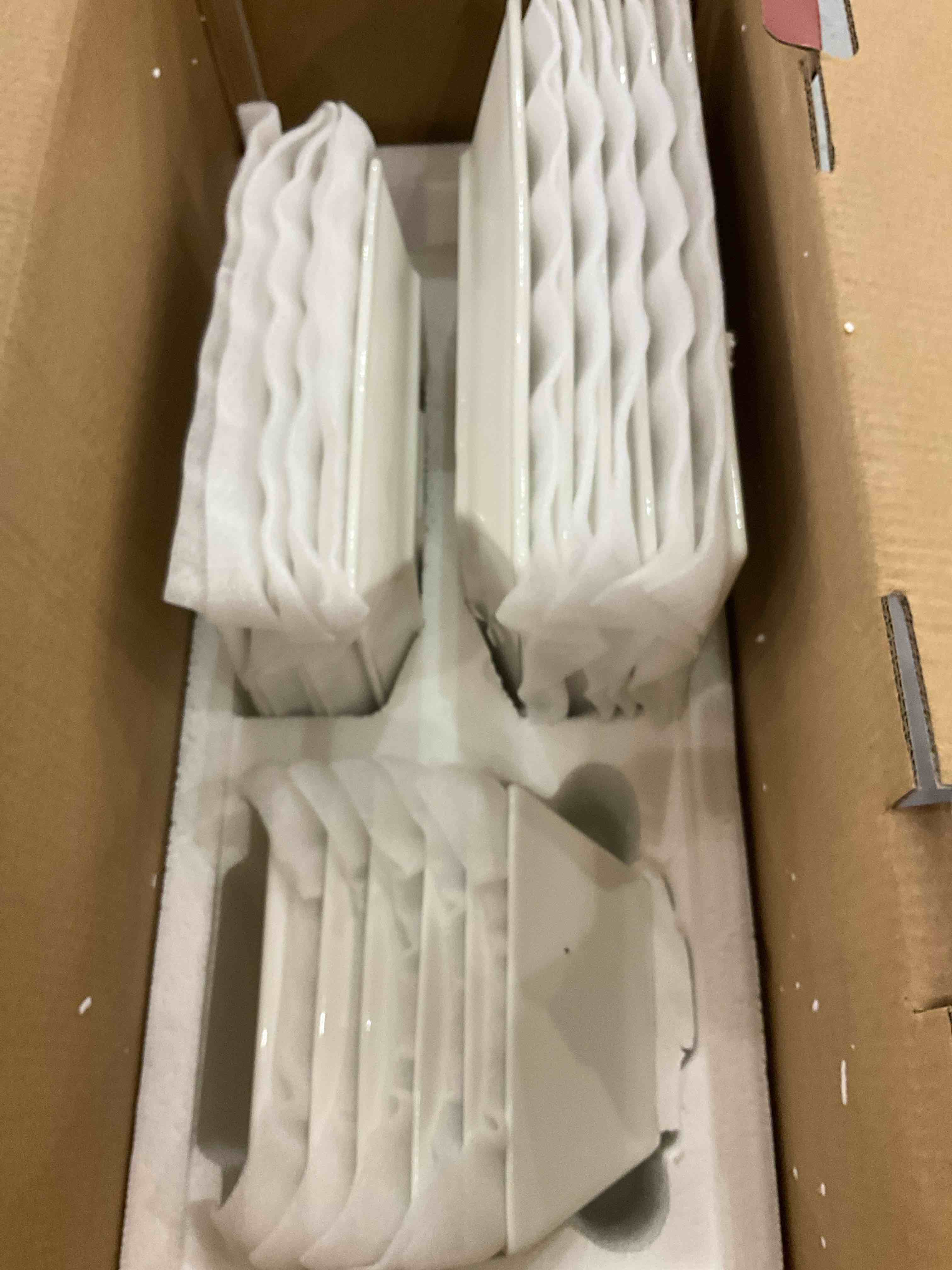 https://s3.amazonaws.com/lotting-images-prod/BargainHunt/EXS01503996_1717163899191.jpeg