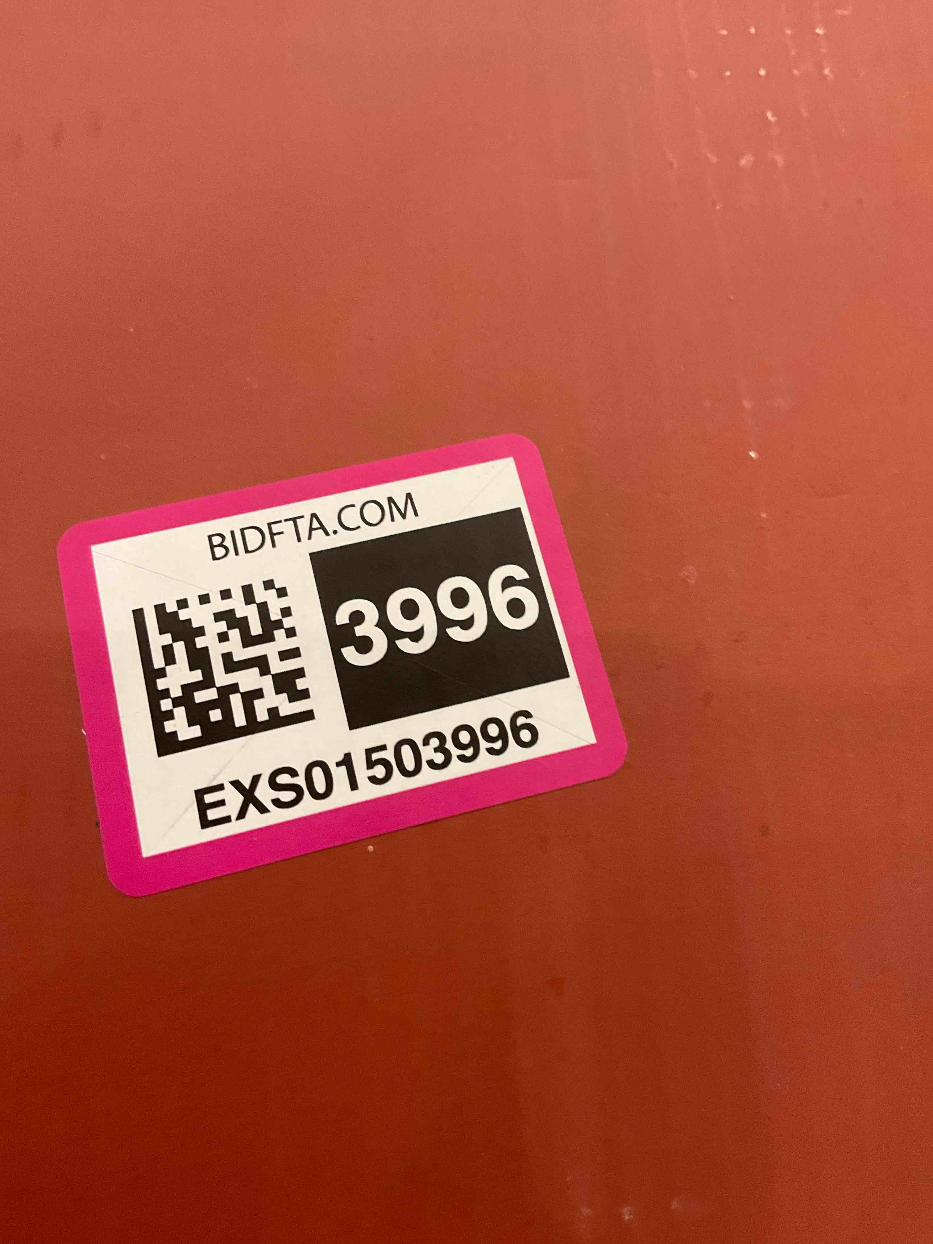 https://s3.amazonaws.com/lotting-images-prod/BargainHunt/EXS01503996_1717163959765.jpeg