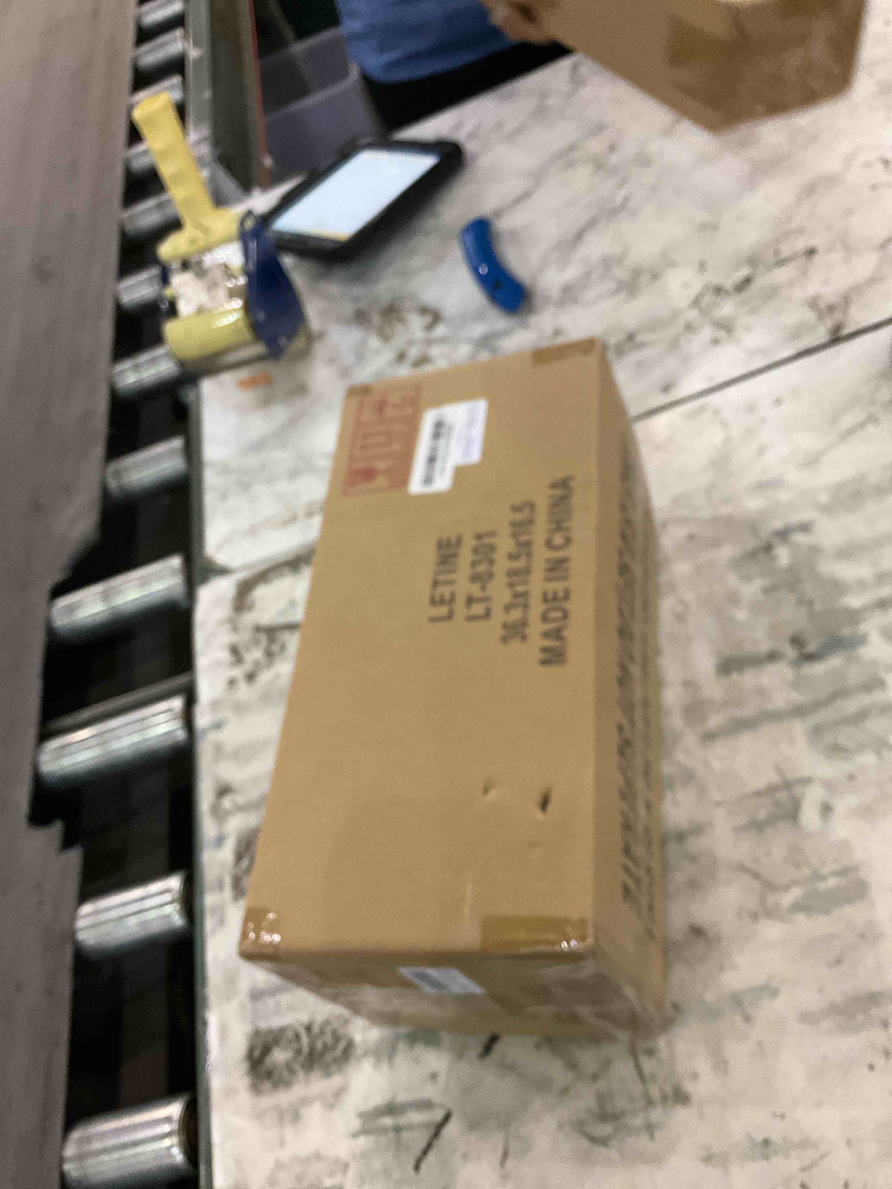 https://s3.amazonaws.com/lotting-images-prod/BargainHunt/EXS01504255_1716895025825.jpeg