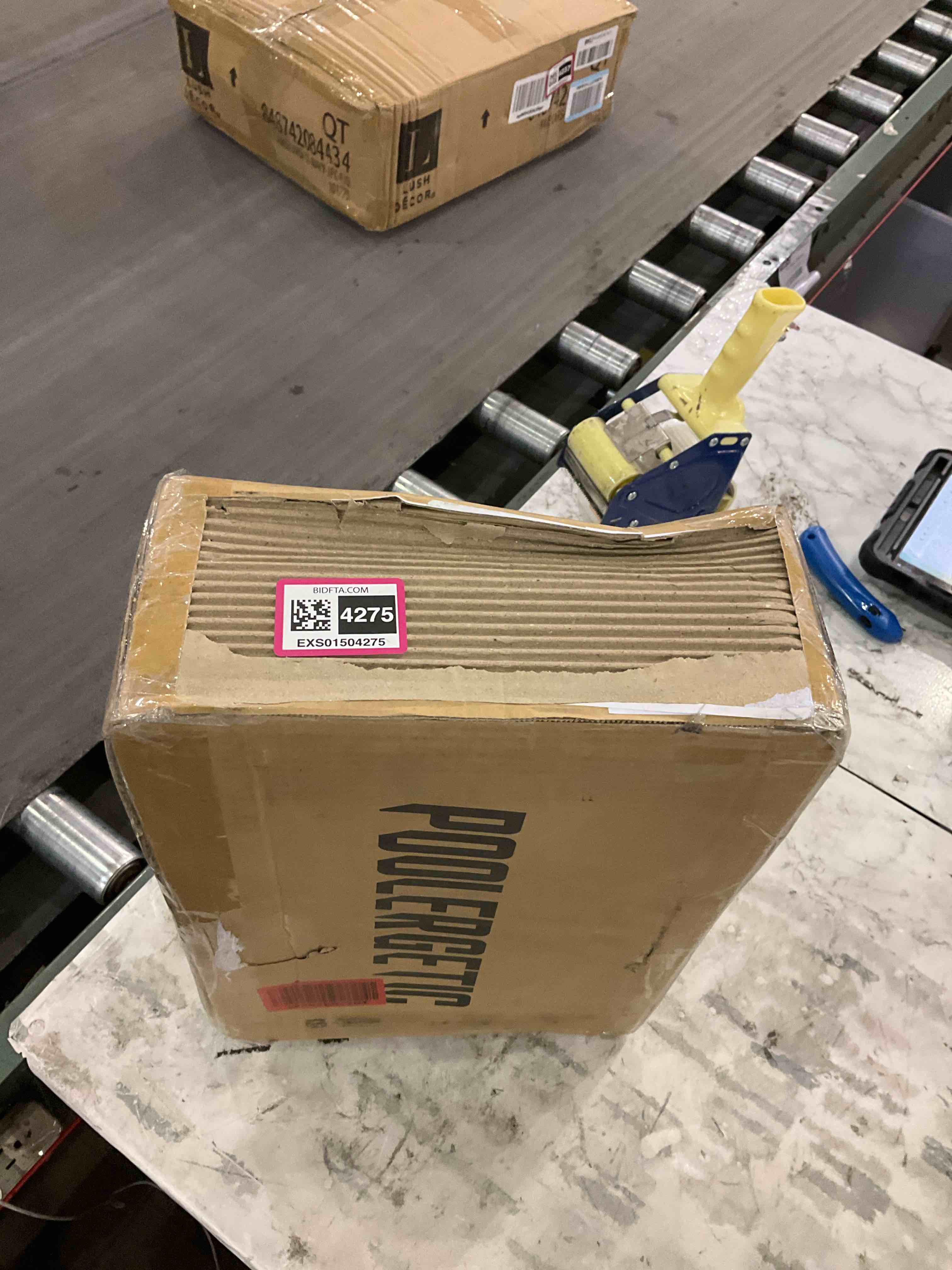 https://s3.amazonaws.com/lotting-images-prod/BargainHunt/EXS01504275_1716895984335.jpeg