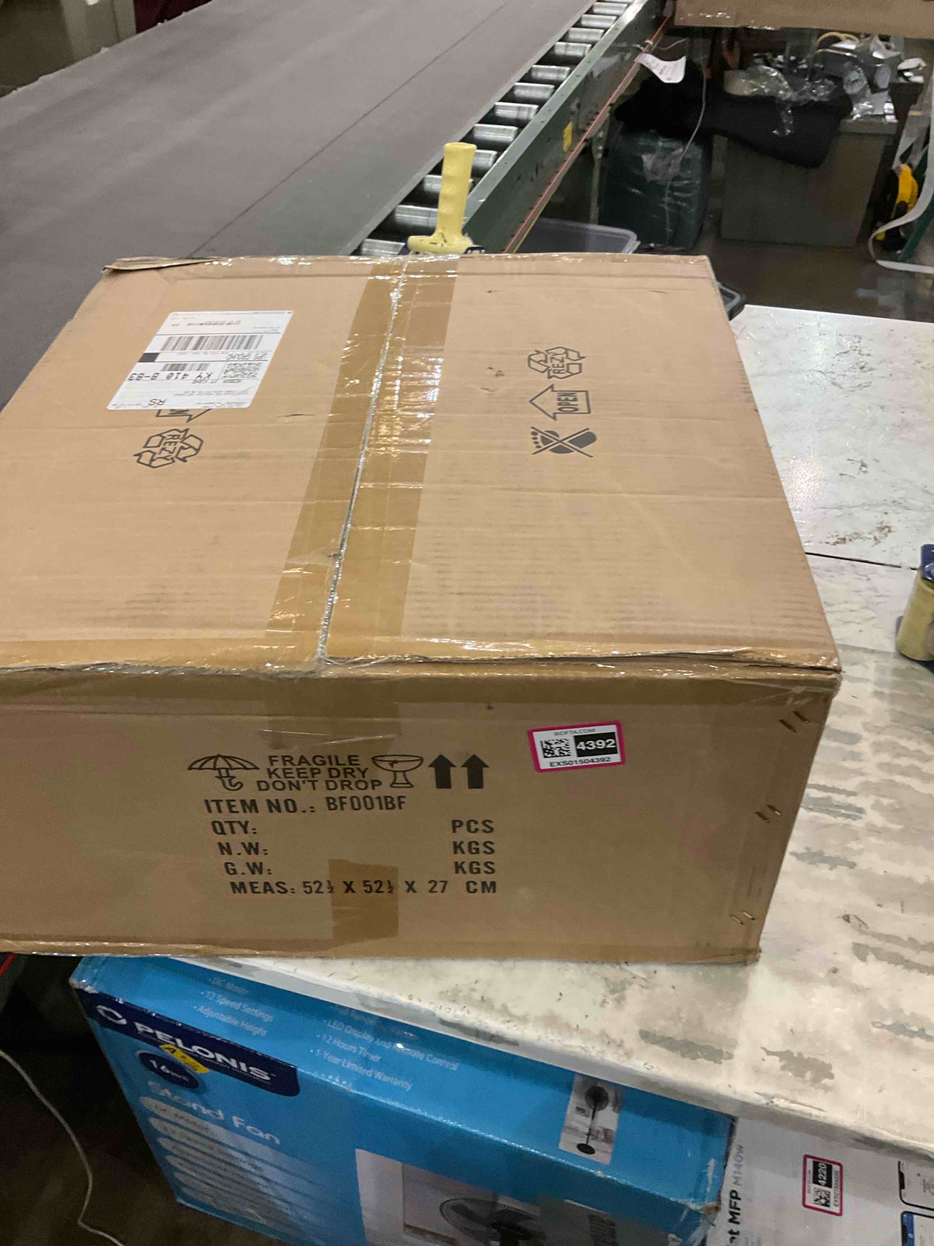 https://s3.amazonaws.com/lotting-images-prod/BargainHunt/EXS01504392_1716906122501.jpeg