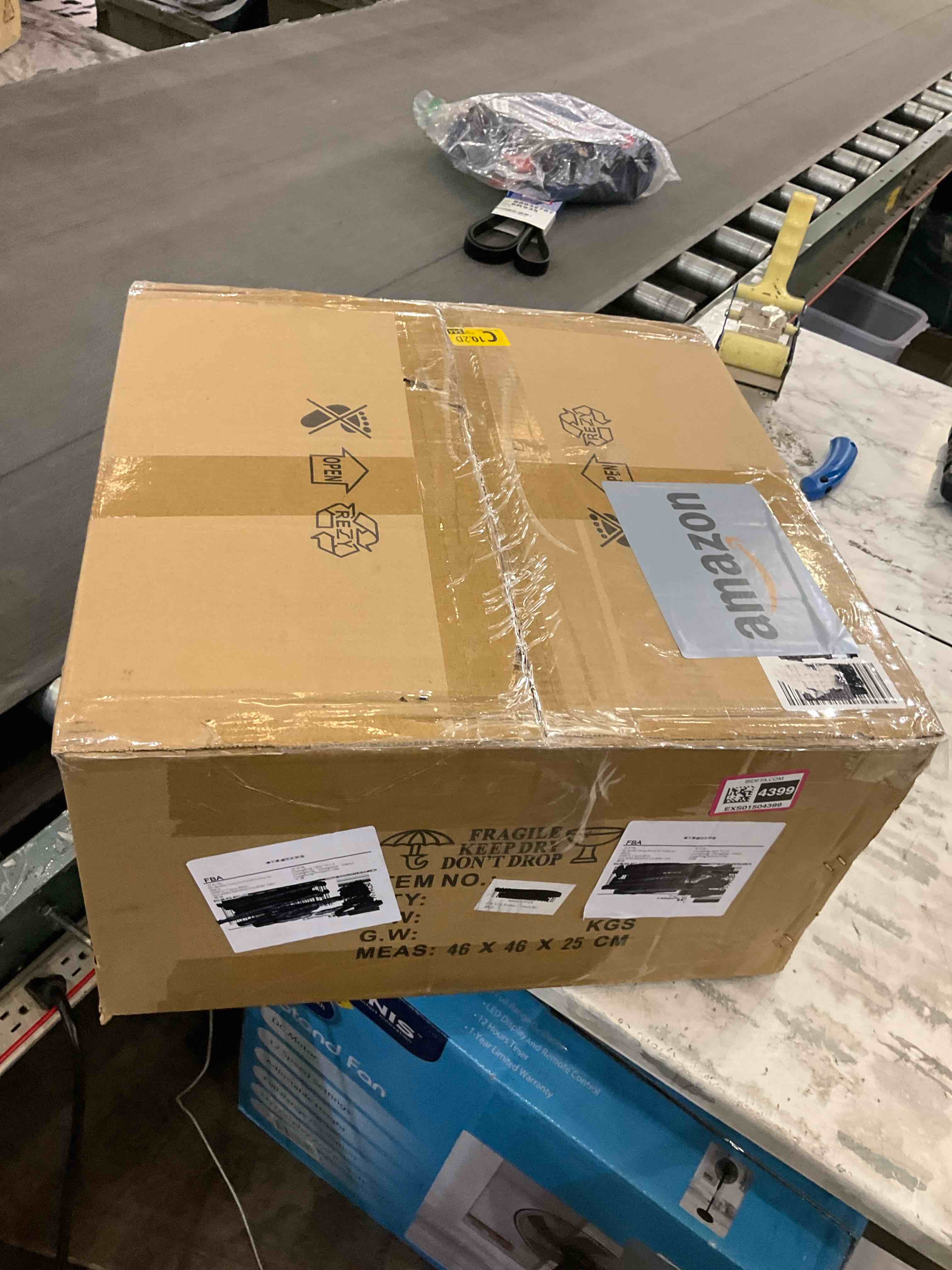 https://s3.amazonaws.com/lotting-images-prod/BargainHunt/EXS01504399_1716906651239.jpeg