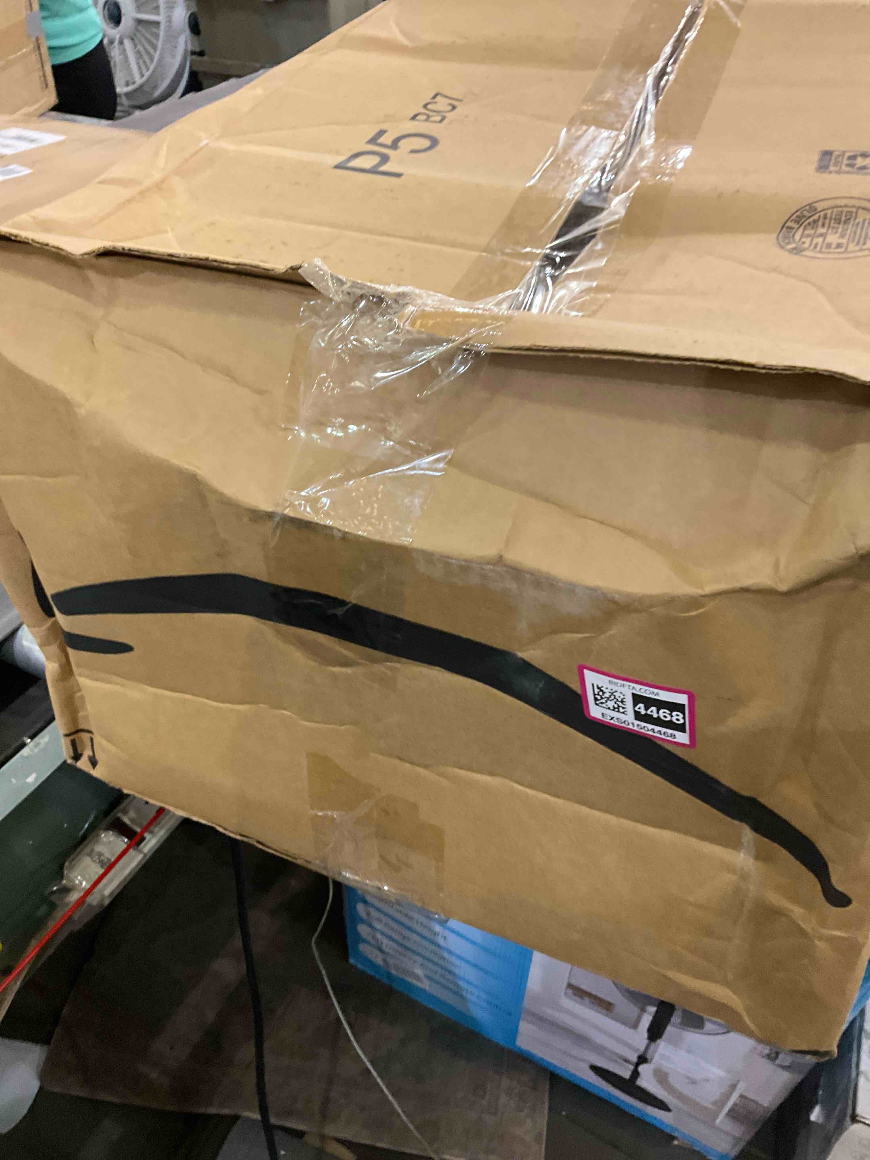 https://s3.amazonaws.com/lotting-images-prod/BargainHunt/EXS01504468_1716985167856.jpeg