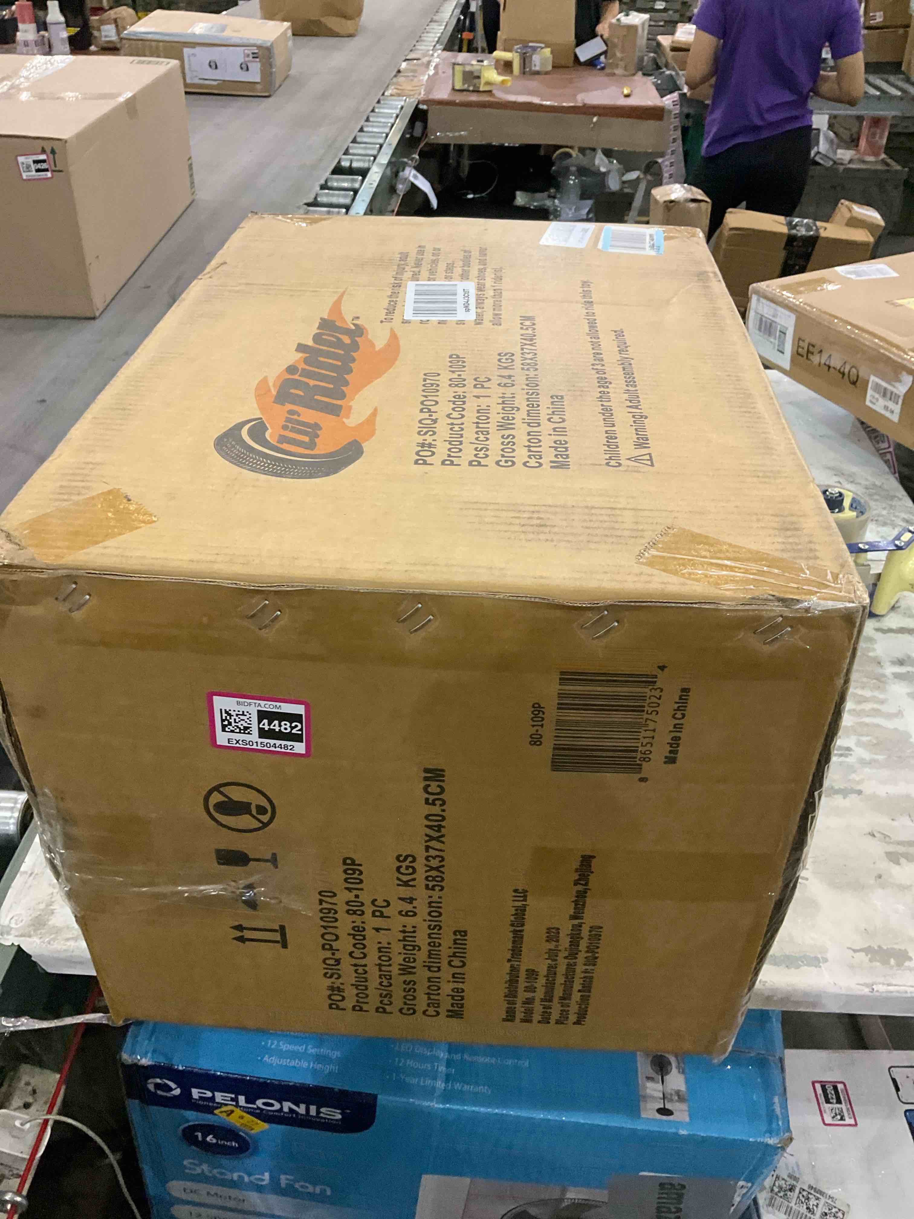 https://s3.amazonaws.com/lotting-images-prod/BargainHunt/EXS01504482_1716986177819.jpeg