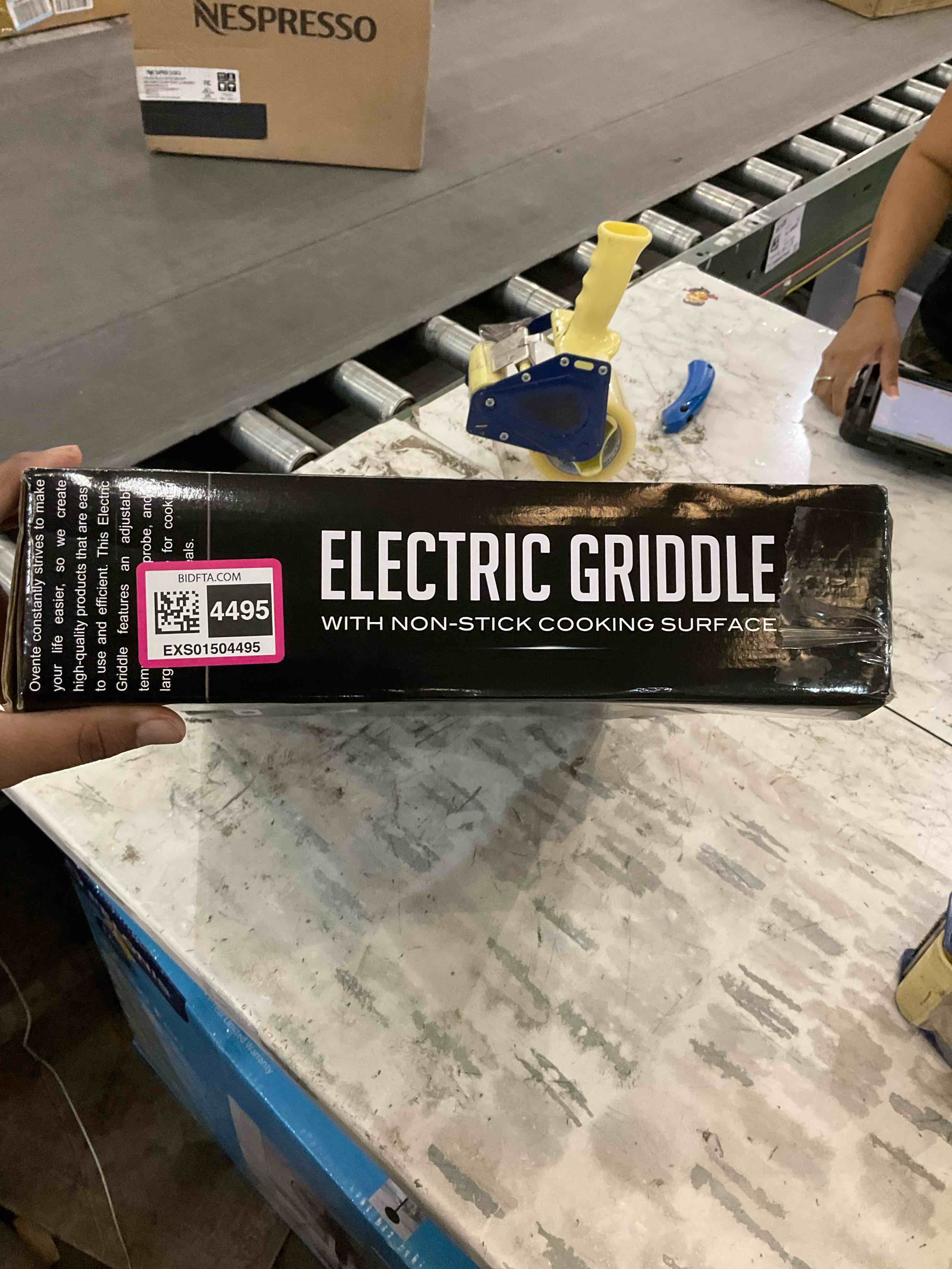 https://s3.amazonaws.com/lotting-images-prod/BargainHunt/EXS01504495_1716989802075.jpeg