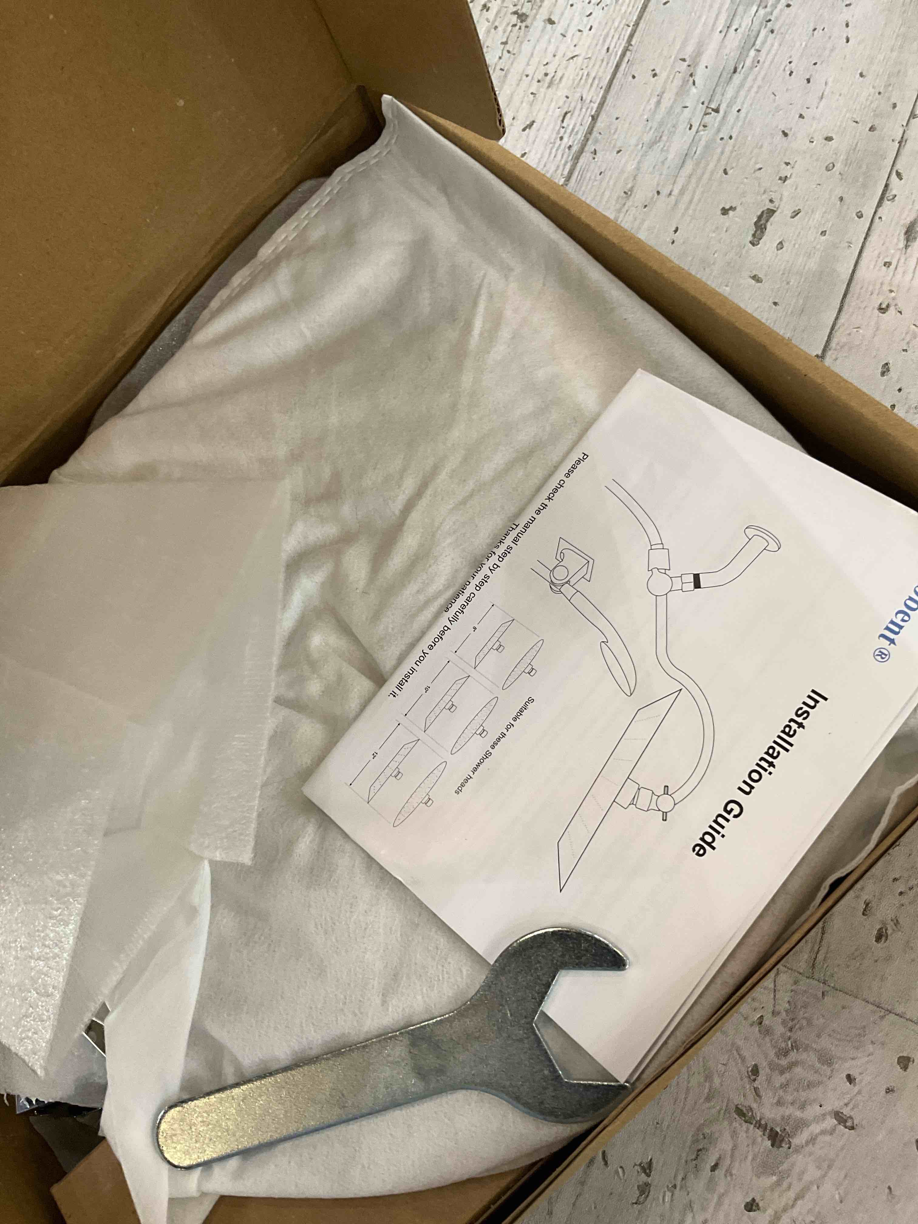 https://s3.amazonaws.com/lotting-images-prod/BargainHunt/EXS01504504_1716230621938.jpeg