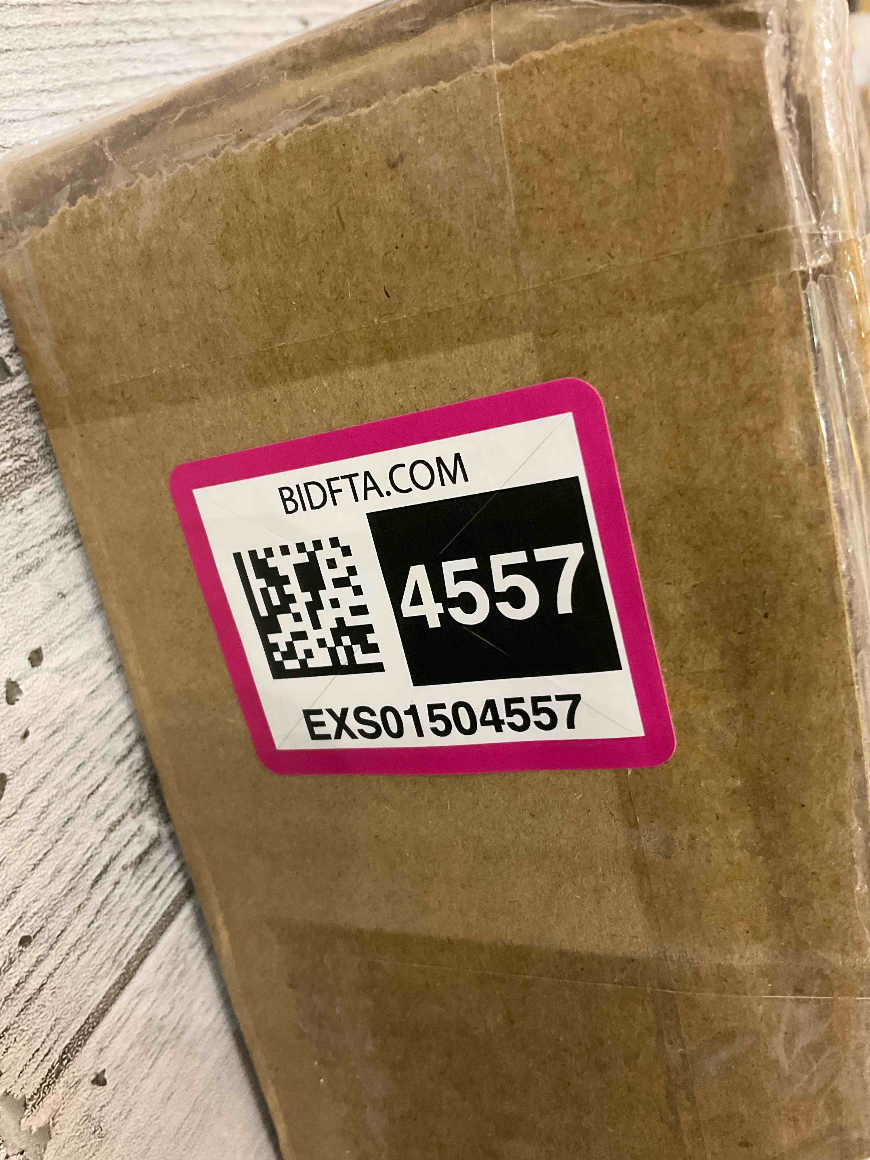 https://s3.amazonaws.com/lotting-images-prod/BargainHunt/EXS01504557_1716298237474.jpeg