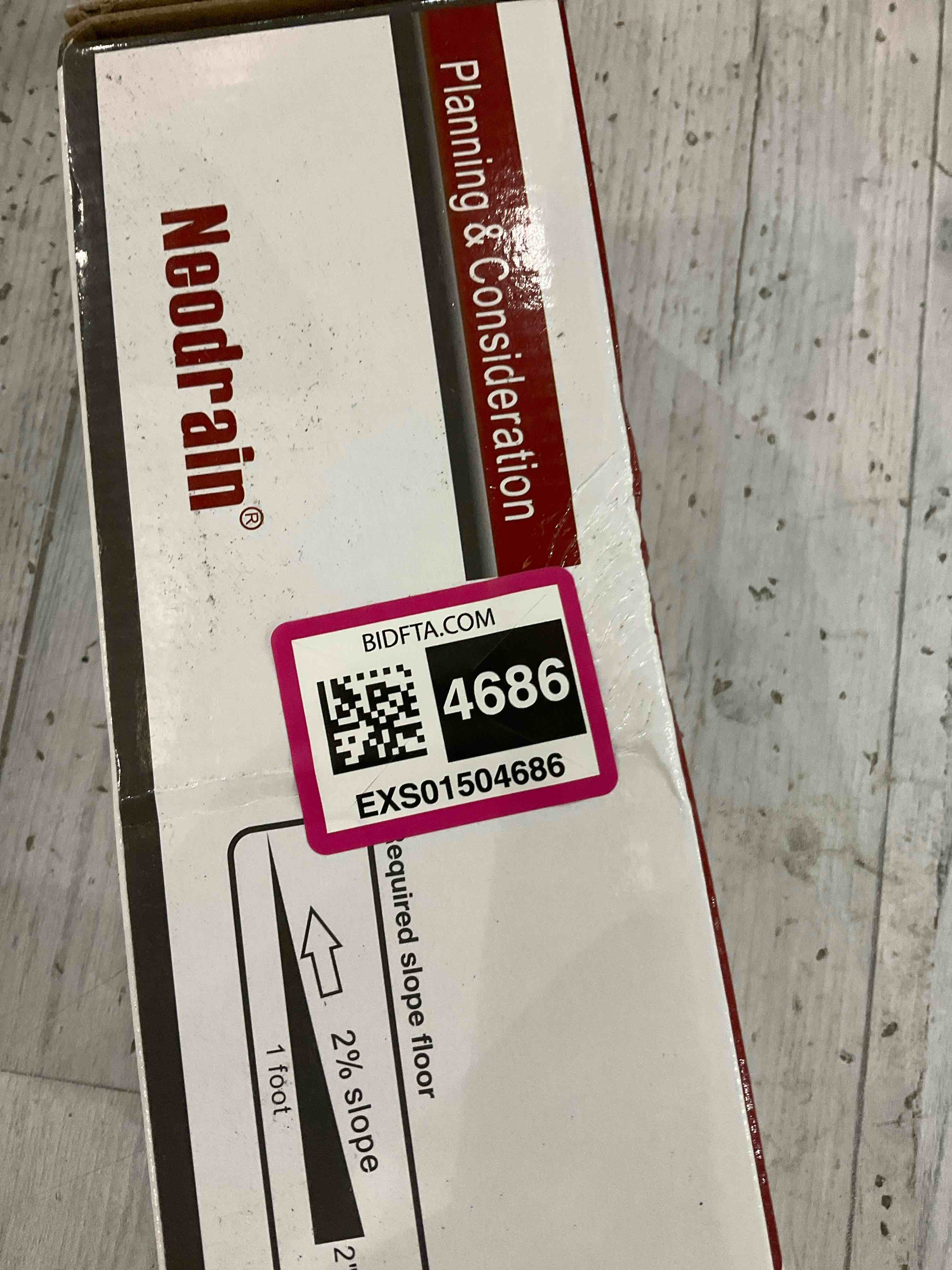 https://s3.amazonaws.com/lotting-images-prod/BargainHunt/EXS01504686_1716898554658.jpeg