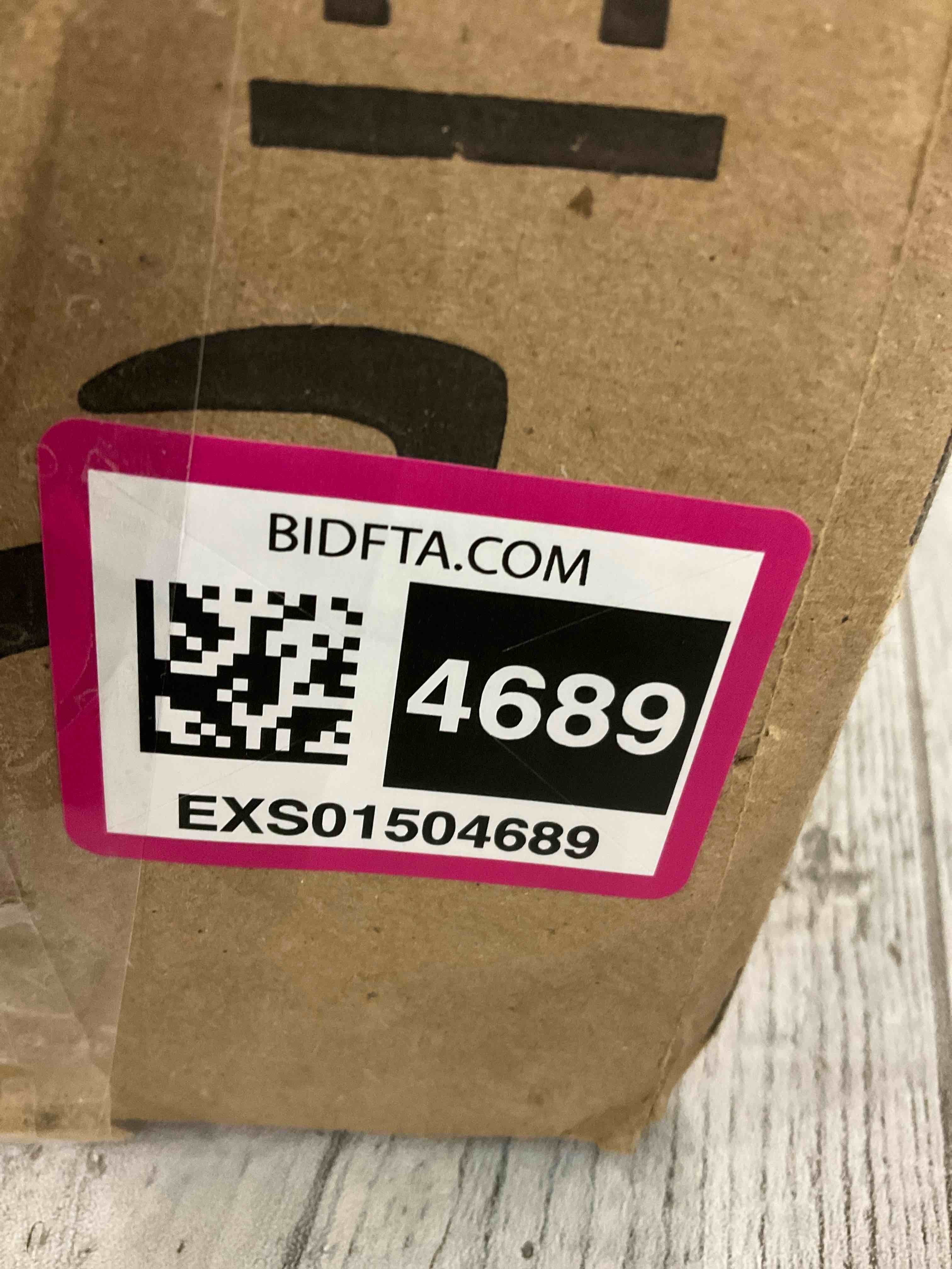 https://s3.amazonaws.com/lotting-images-prod/BargainHunt/EXS01504689_1716899069831.jpeg
