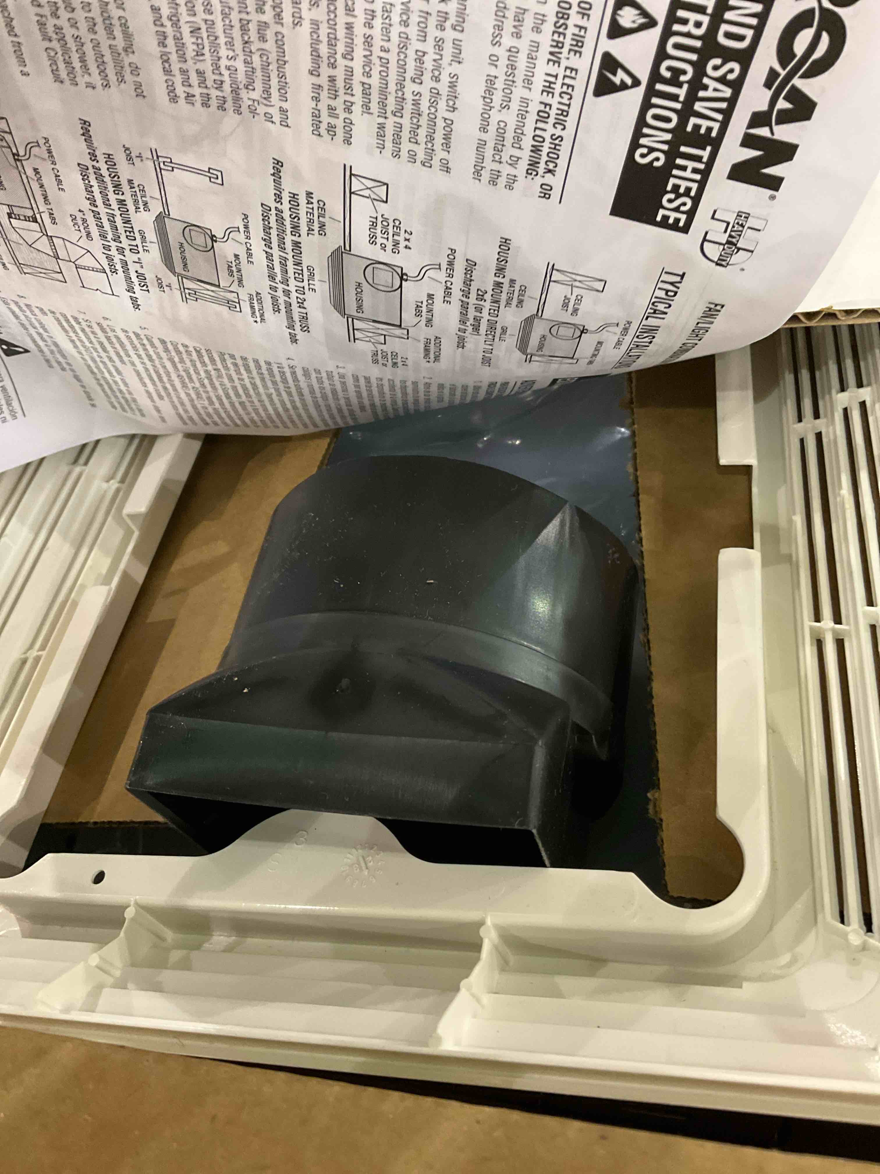 https://s3.amazonaws.com/lotting-images-prod/BargainHunt/EXS01504718_1716982144487.jpeg
