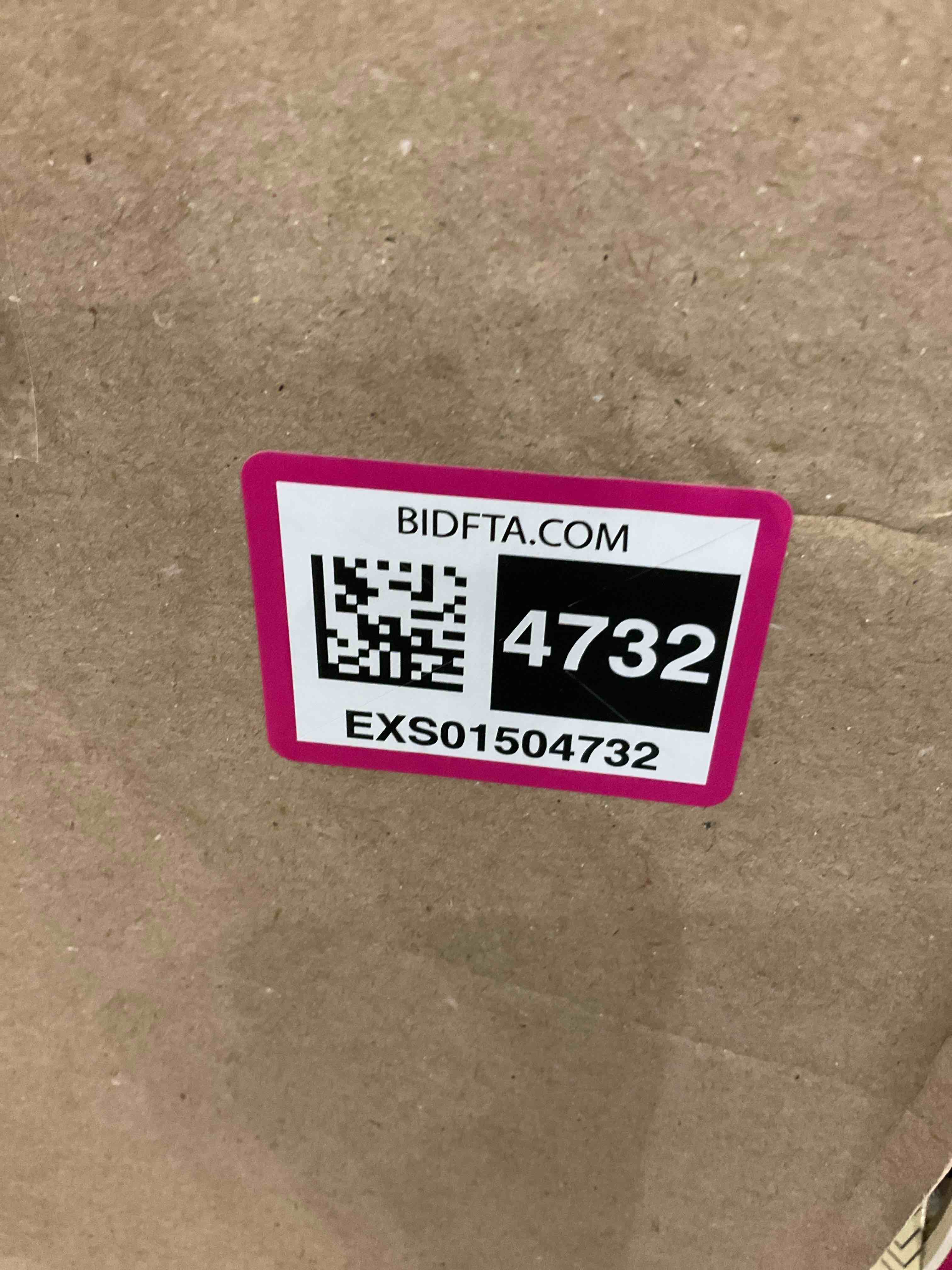 https://s3.amazonaws.com/lotting-images-prod/BargainHunt/EXS01504732_1716985122196.jpeg