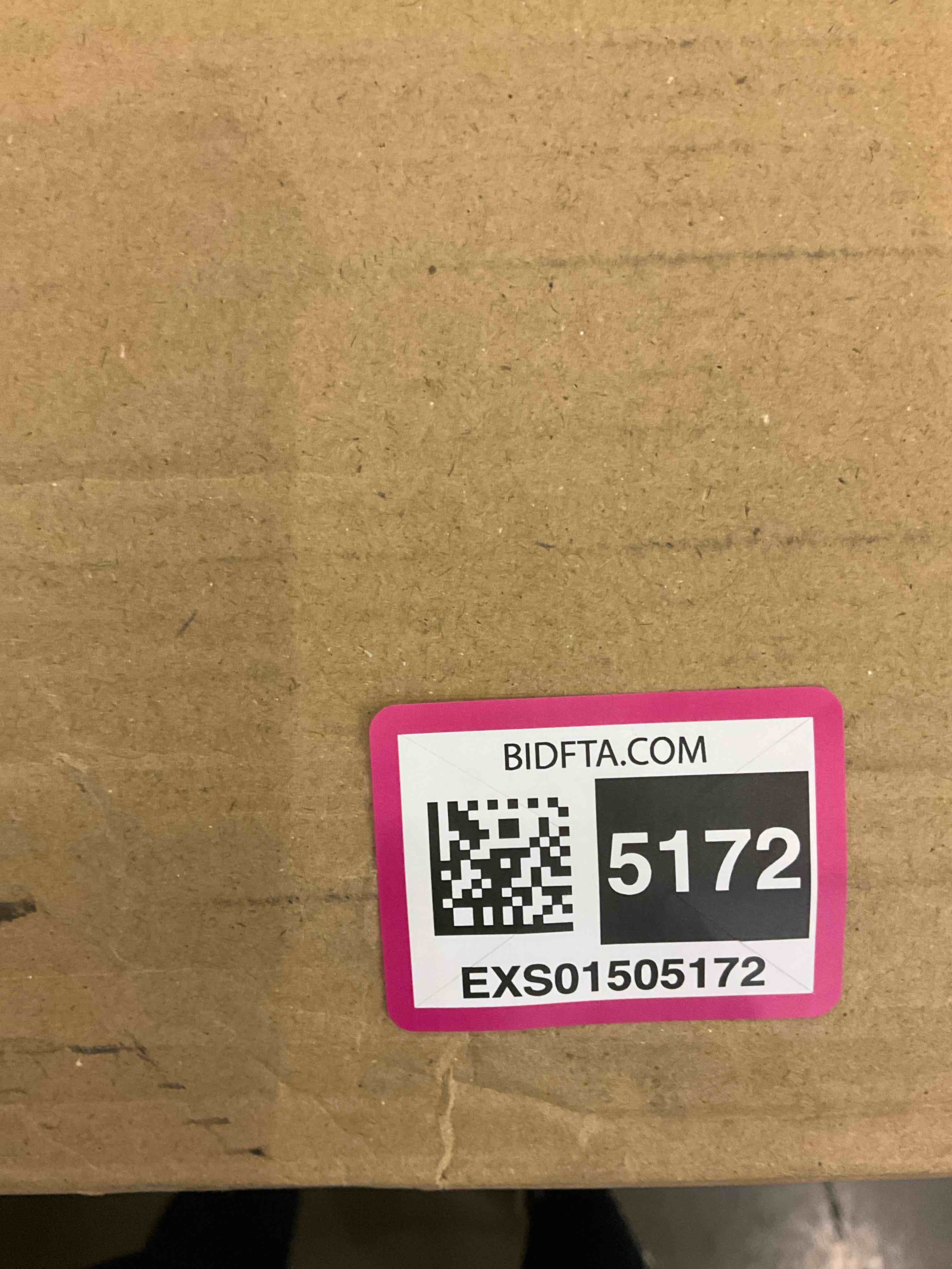 https://s3.amazonaws.com/lotting-images-prod/BargainHunt/EXS01505172_1716561849626.jpeg