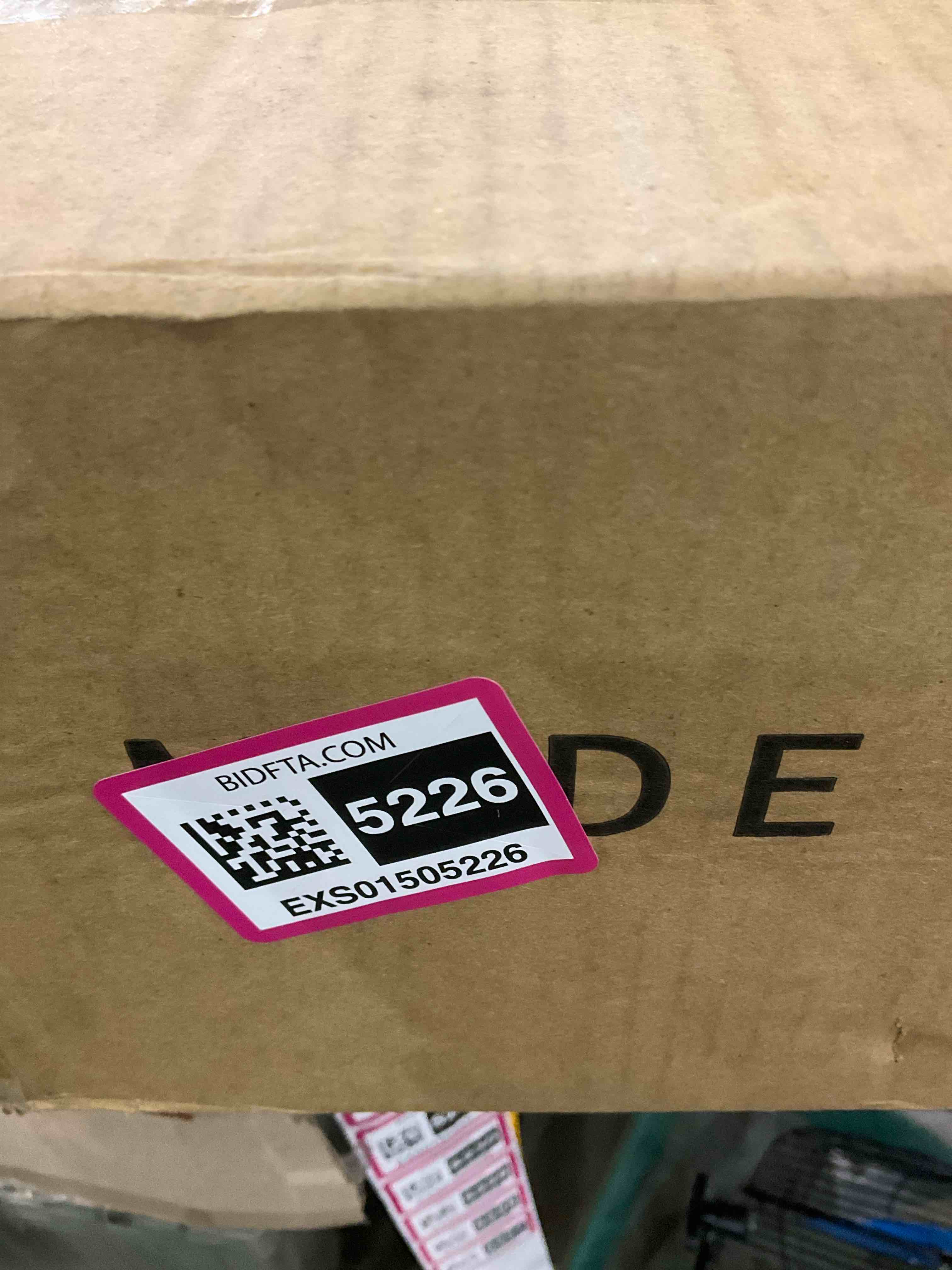 https://s3.amazonaws.com/lotting-images-prod/BargainHunt/EXS01505226_1716898666173.jpeg