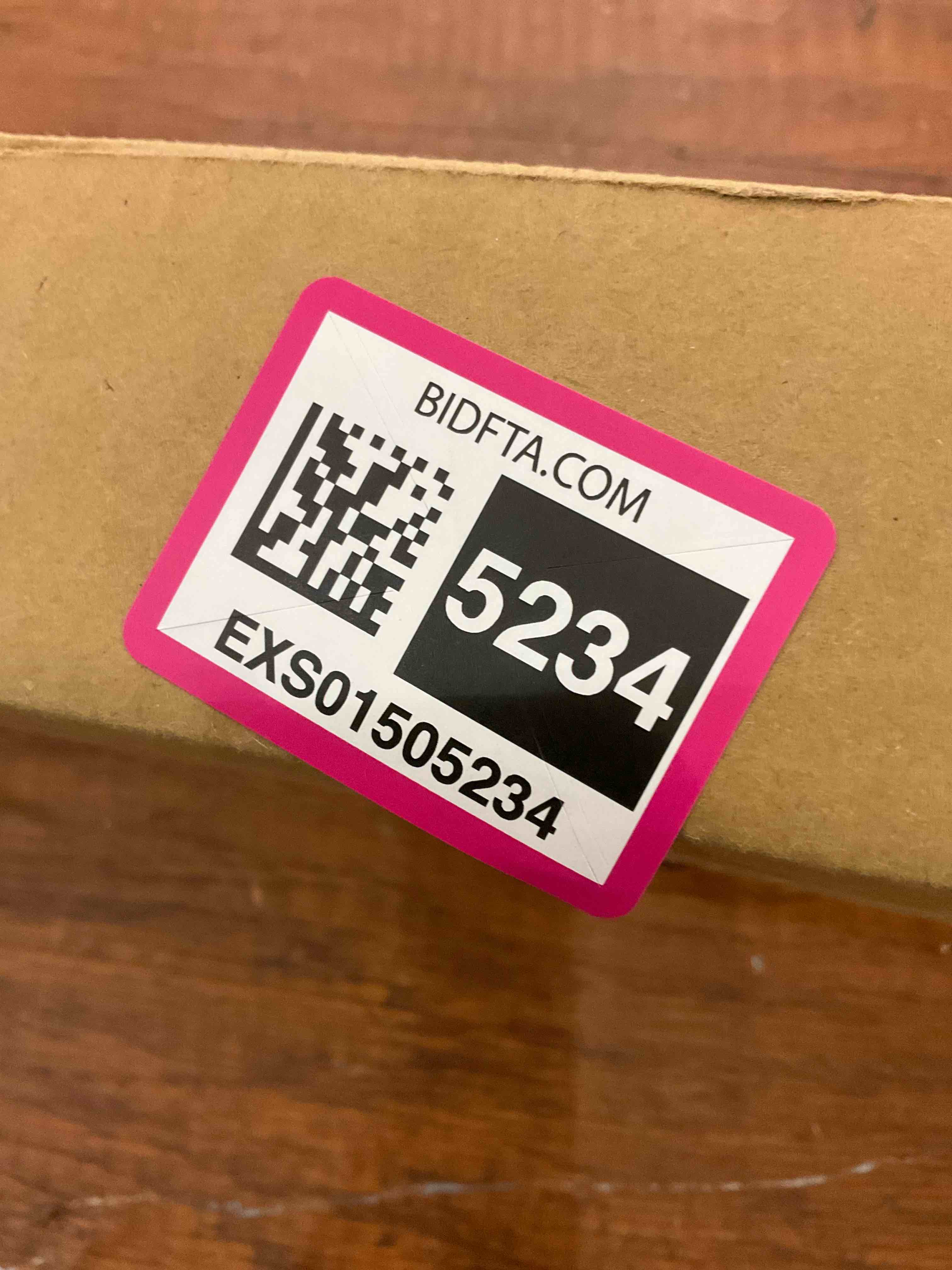 https://s3.amazonaws.com/lotting-images-prod/BargainHunt/EXS01505234_1716900290850.jpeg