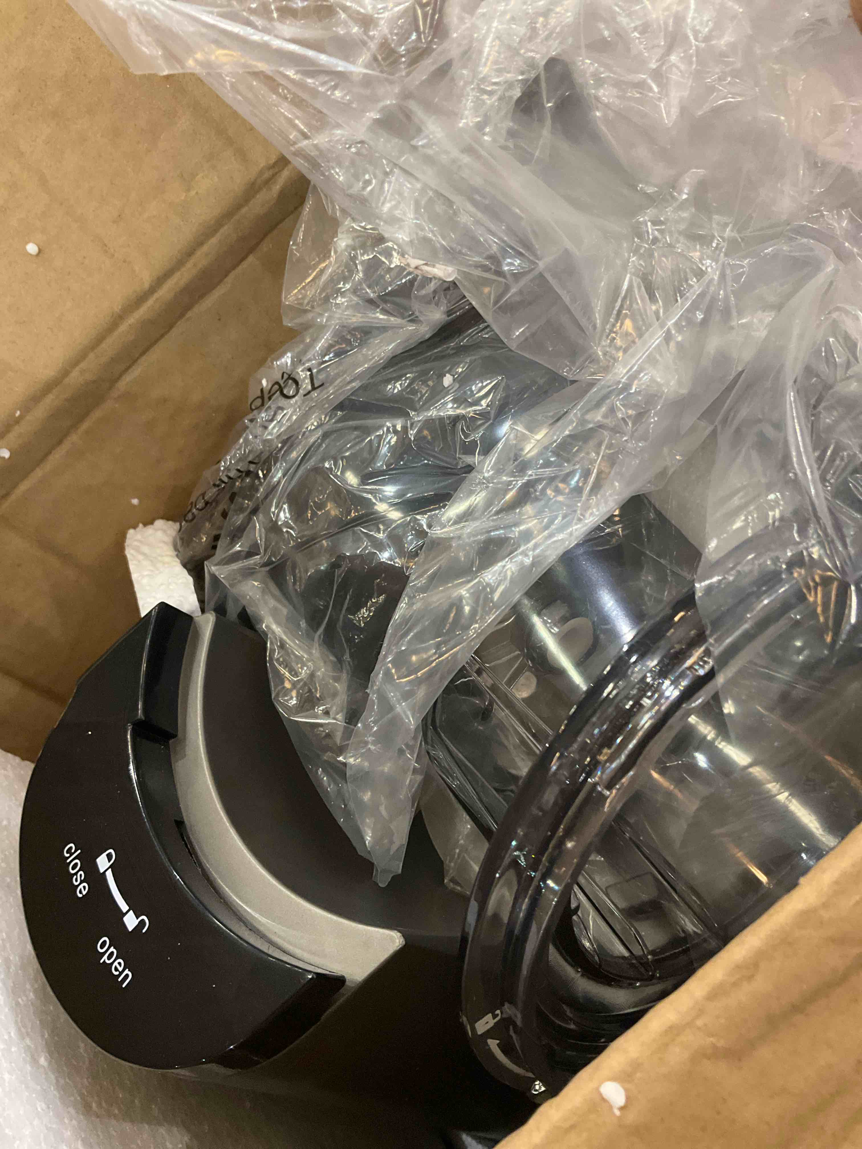 https://s3.amazonaws.com/lotting-images-prod/BargainHunt/EXS01505261_1716906678712.jpeg
