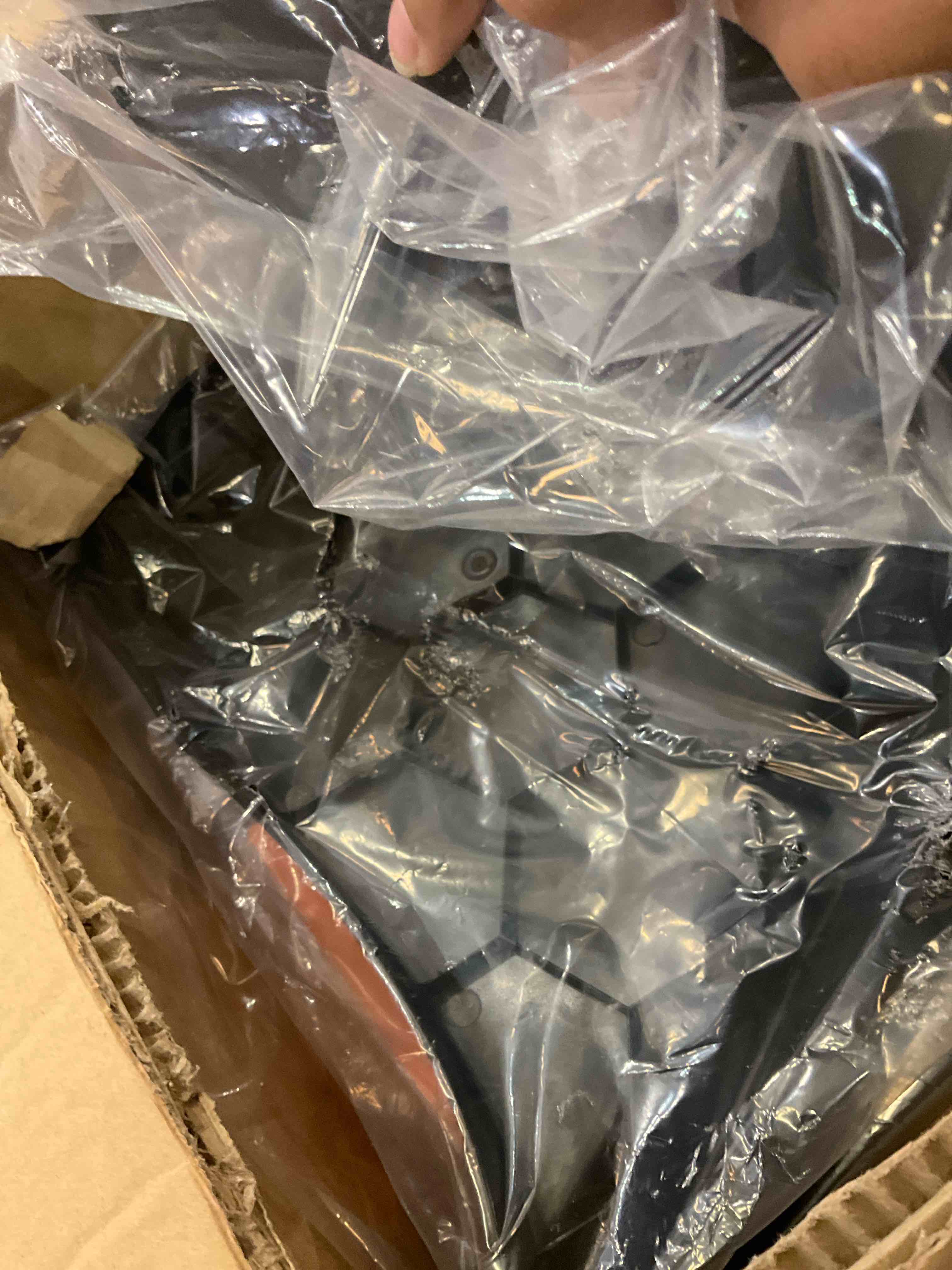https://s3.amazonaws.com/lotting-images-prod/BargainHunt/EXS01505269_1716907786574.jpeg