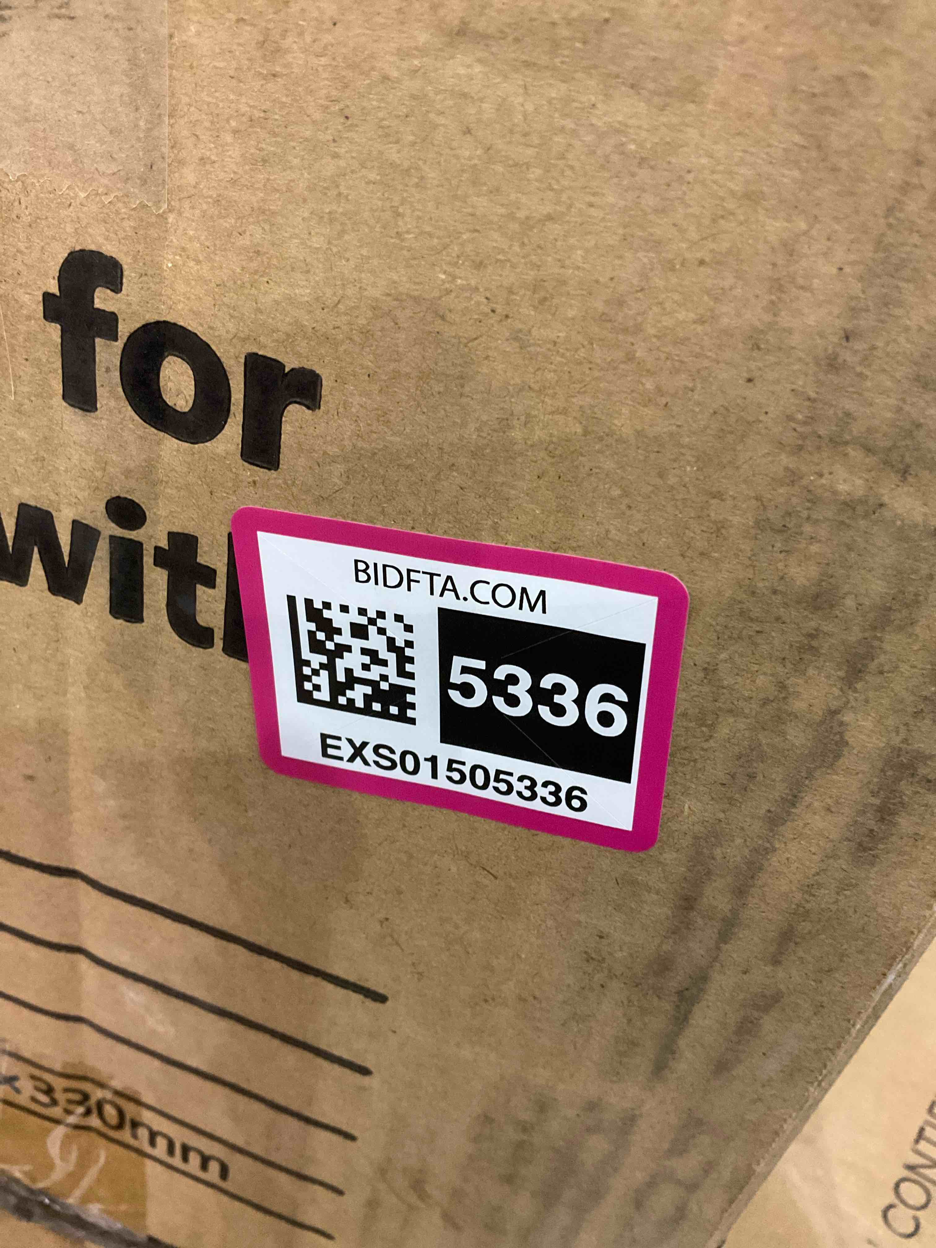 https://s3.amazonaws.com/lotting-images-prod/BargainHunt/EXS01505336_1716981893542.jpeg