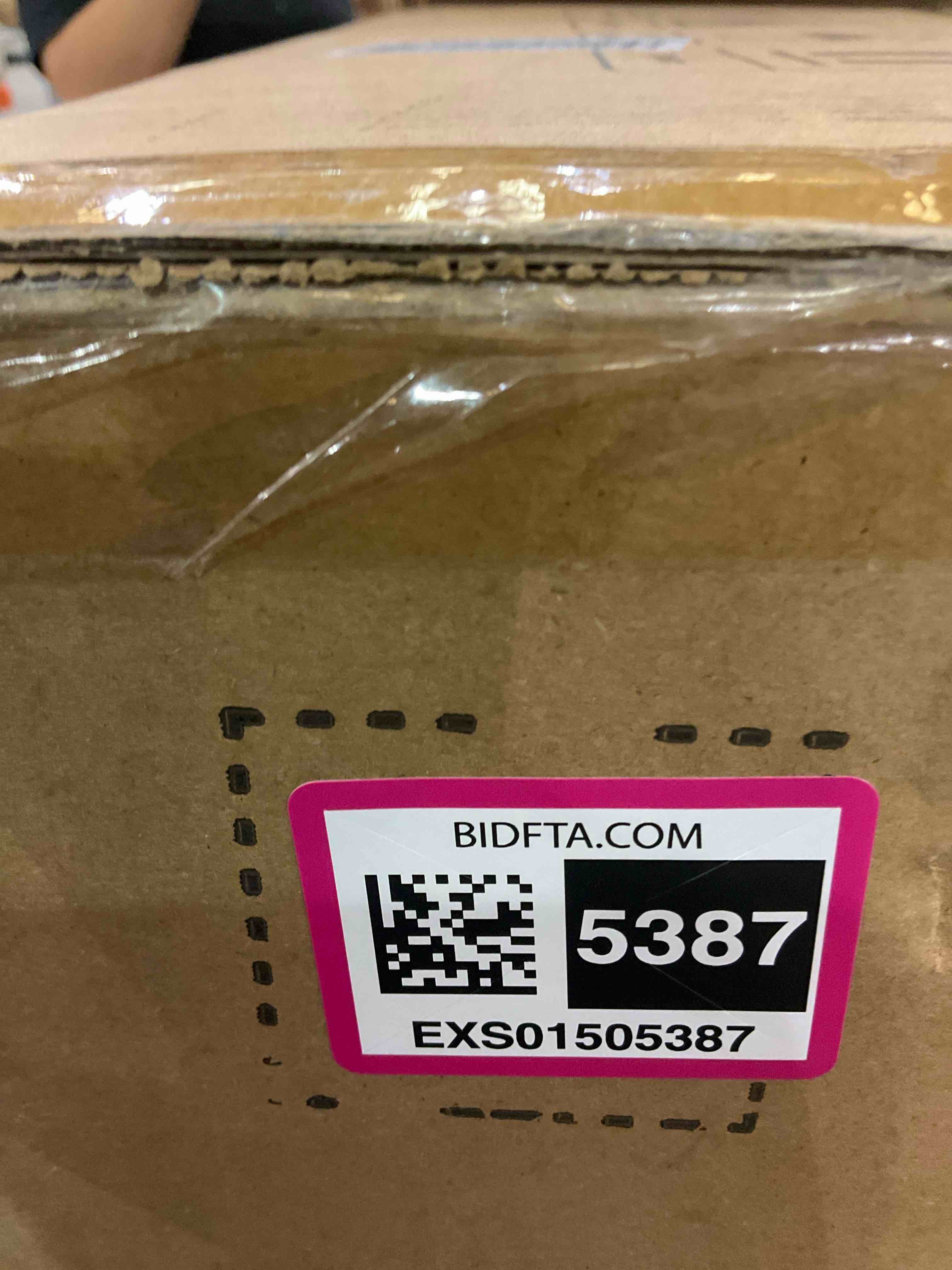 https://s3.amazonaws.com/lotting-images-prod/BargainHunt/EXS01505387_1716989622557.jpeg