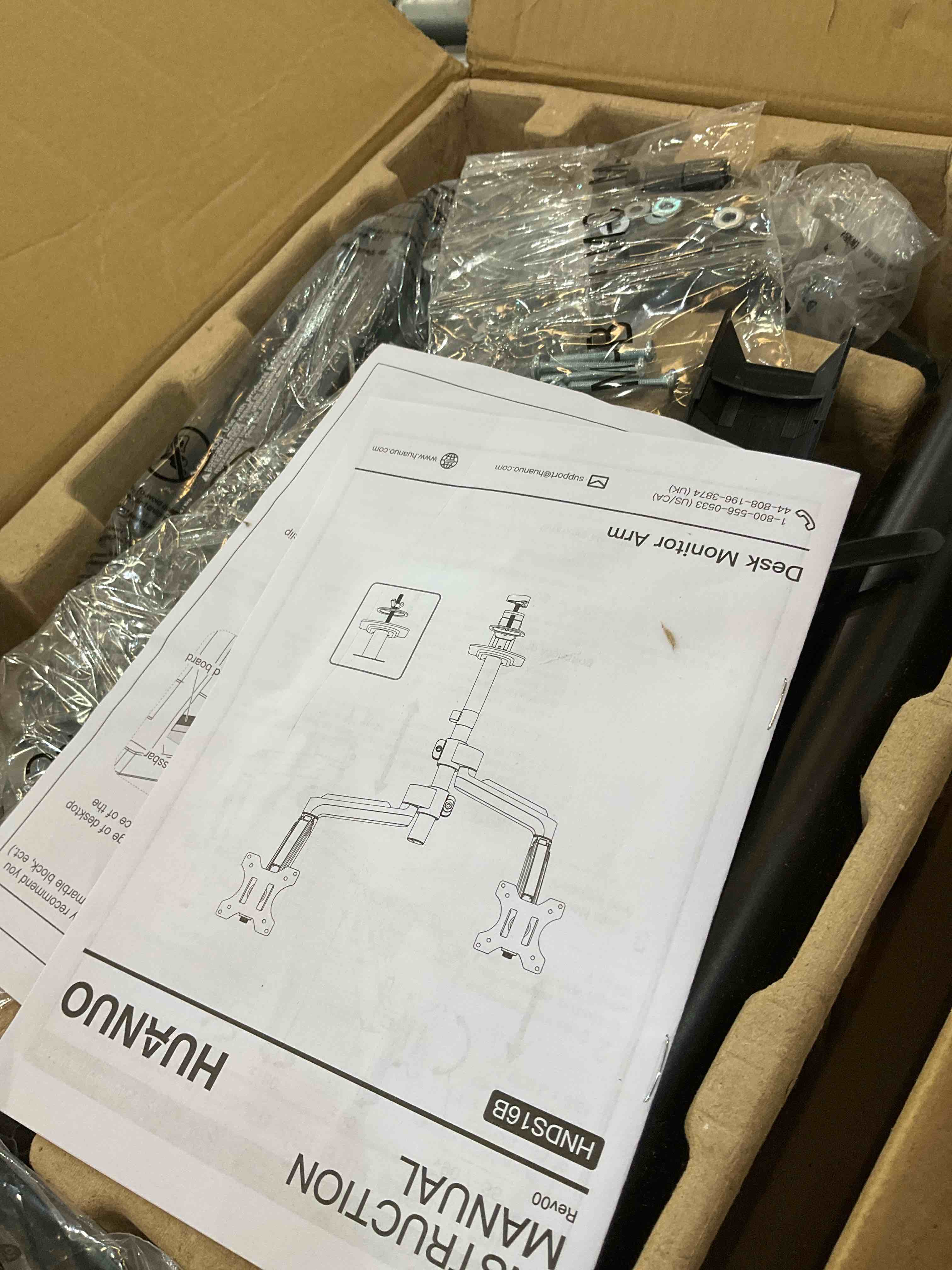 https://s3.amazonaws.com/lotting-images-prod/BargainHunt/EXS01505466_1717008236875.jpeg