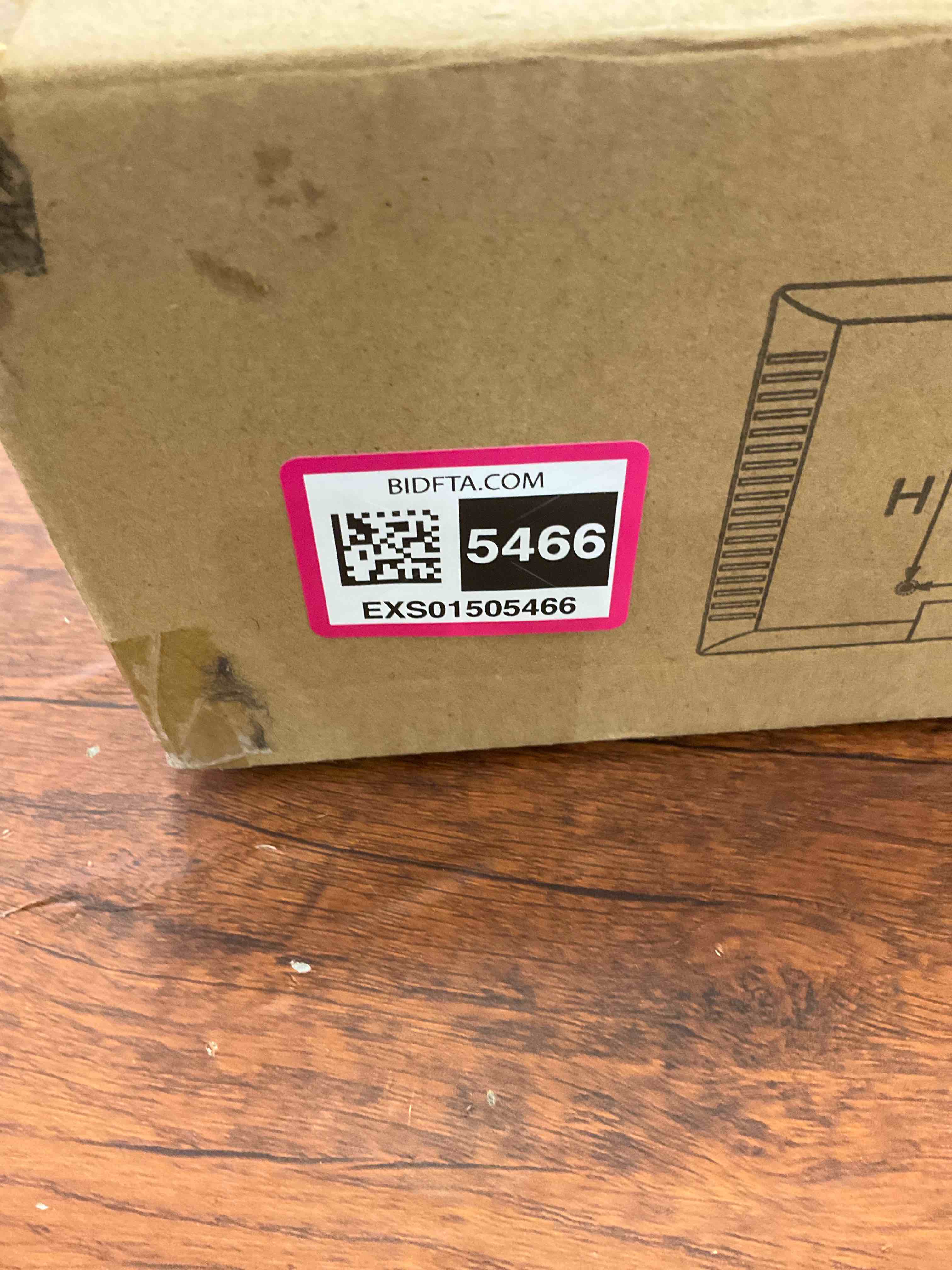 https://s3.amazonaws.com/lotting-images-prod/BargainHunt/EXS01505466_1717008256730.jpeg