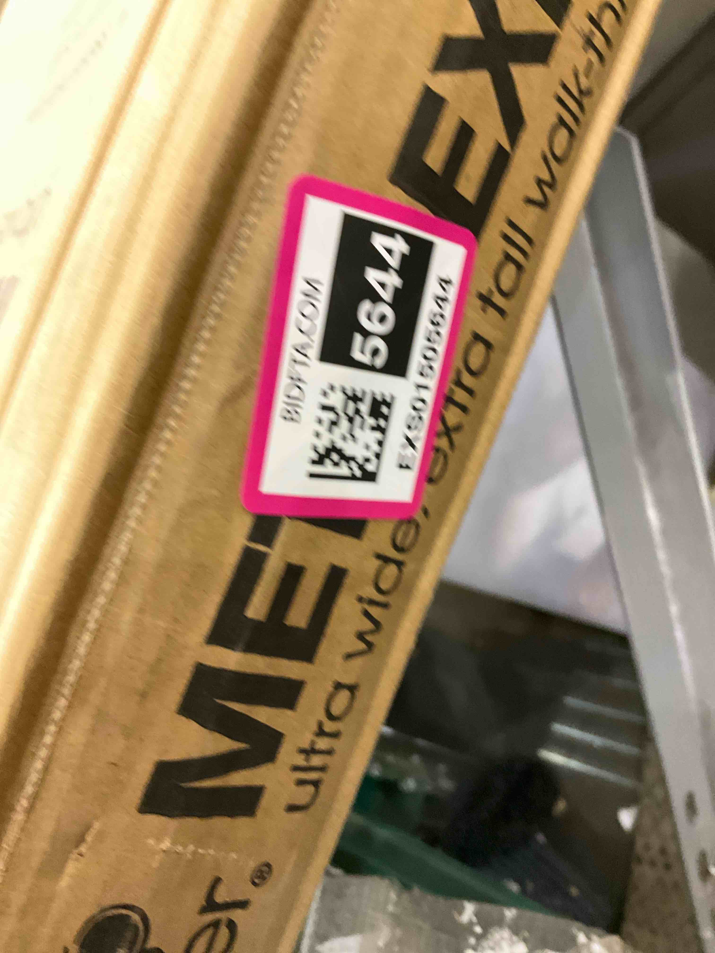 https://s3.amazonaws.com/lotting-images-prod/BargainHunt/EXS01505644_1717769940239.jpeg