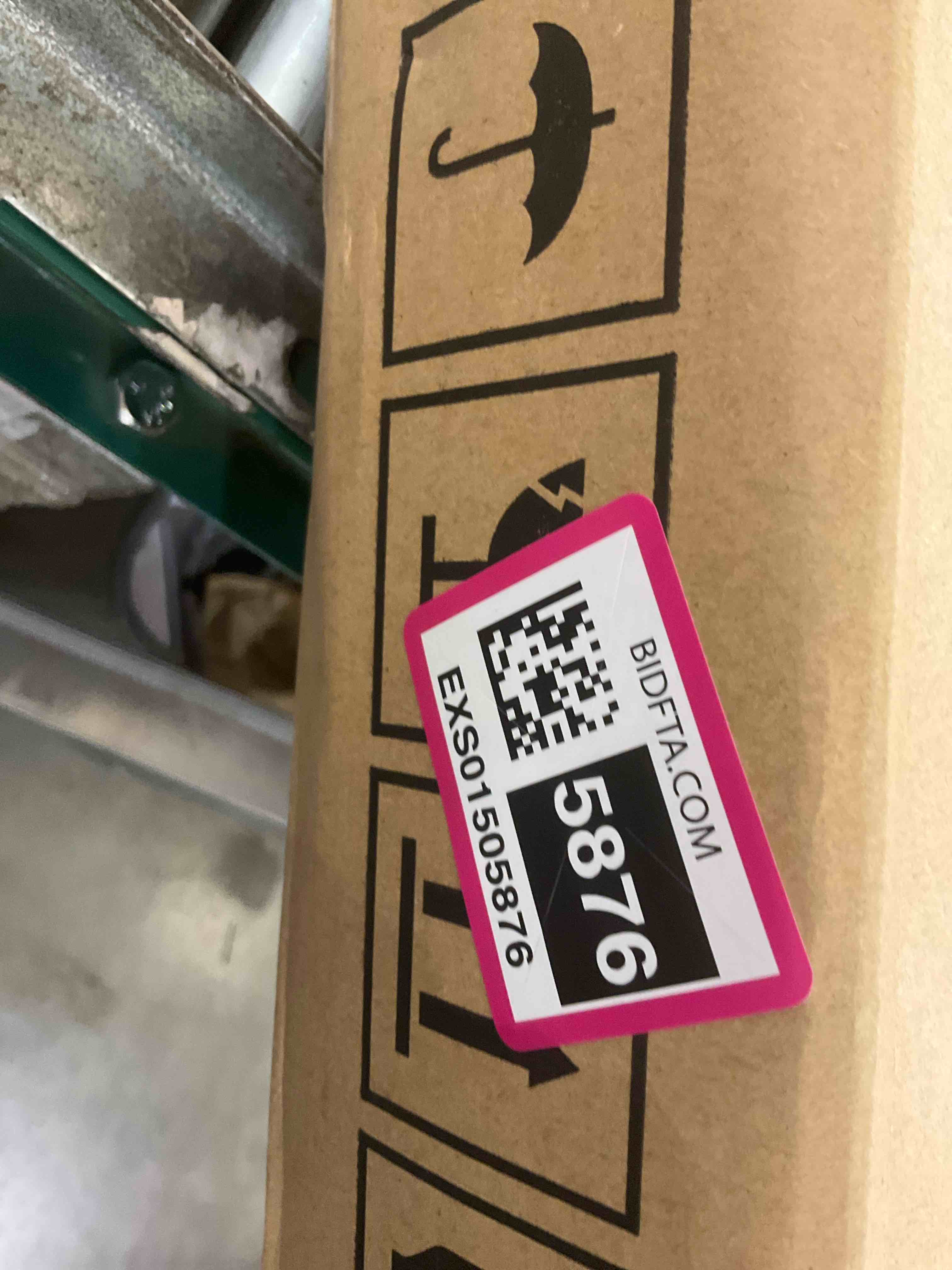 https://s3.amazonaws.com/lotting-images-prod/BargainHunt/EXS01505876_1718212608039.jpeg