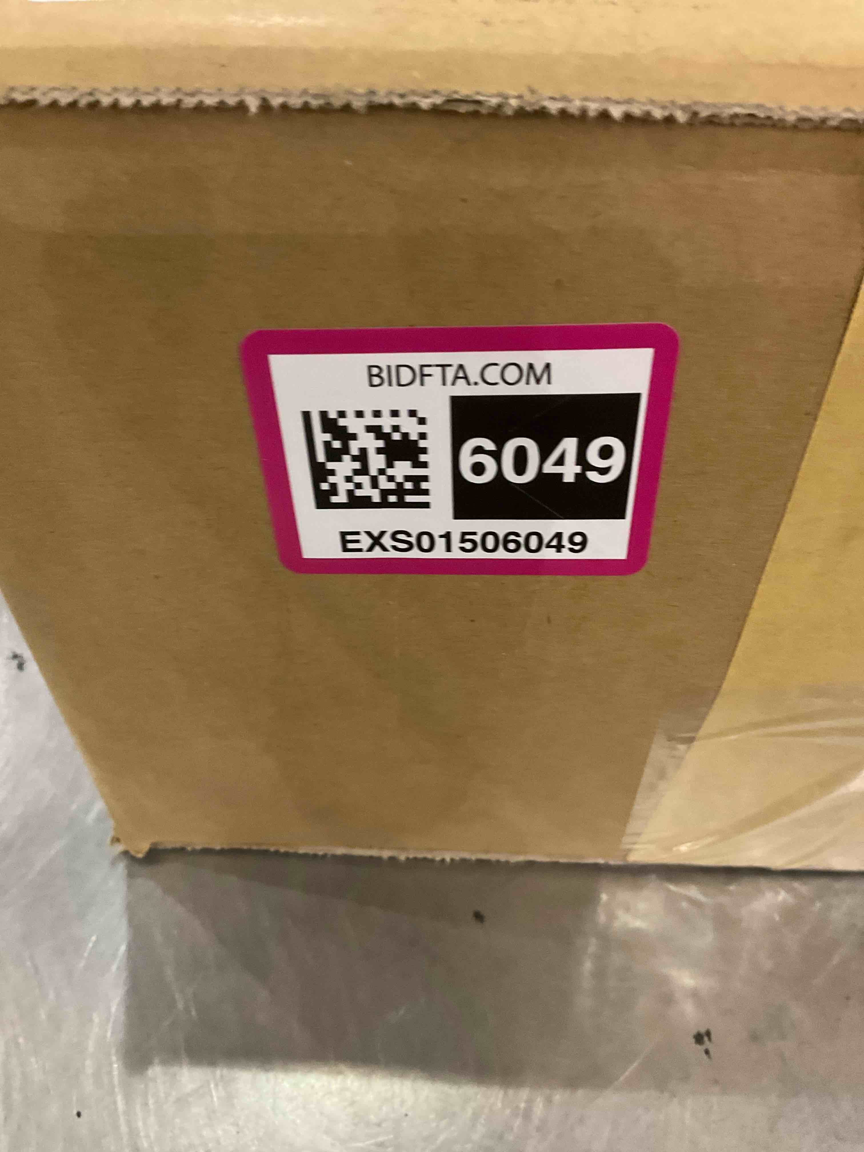 https://s3.amazonaws.com/lotting-images-prod/BargainHunt/EXS01506049_1716491625681.jpeg
